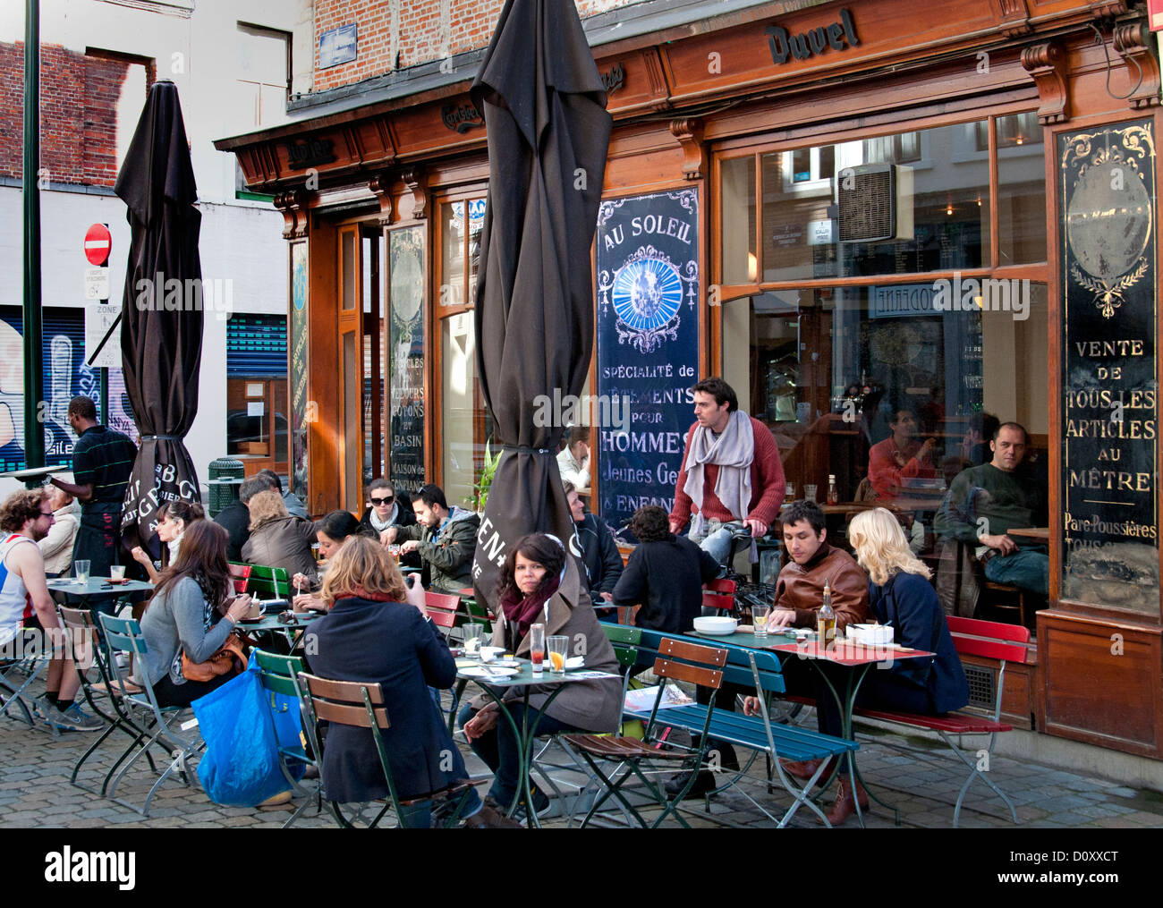 Bar-Pub Cafe Marche Au Charbon - Kolenmarkt-Brüssel-Belgien Stockfoto
