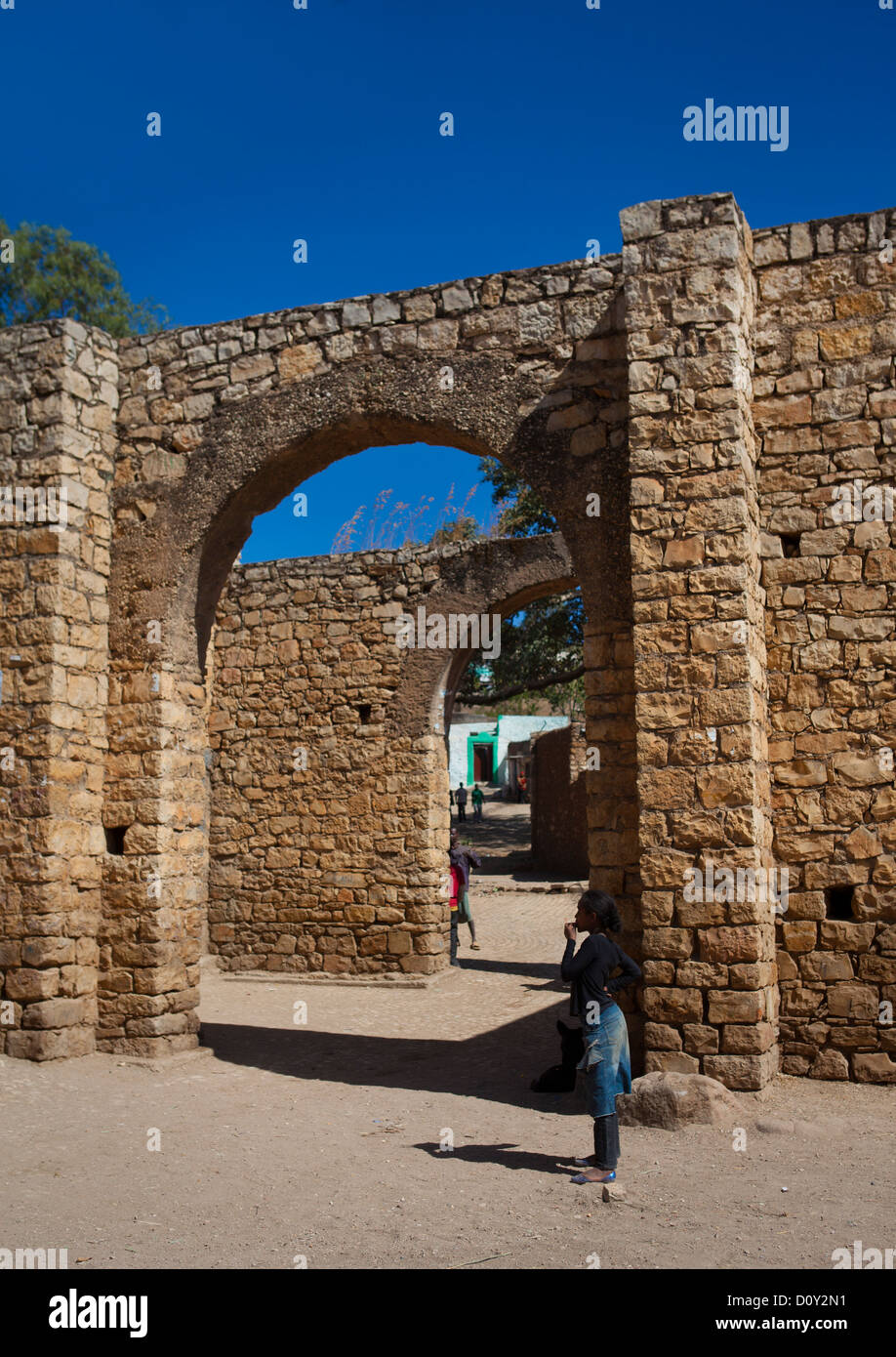 Tor und alten Mauern, Harar, Äthiopien Stockfoto