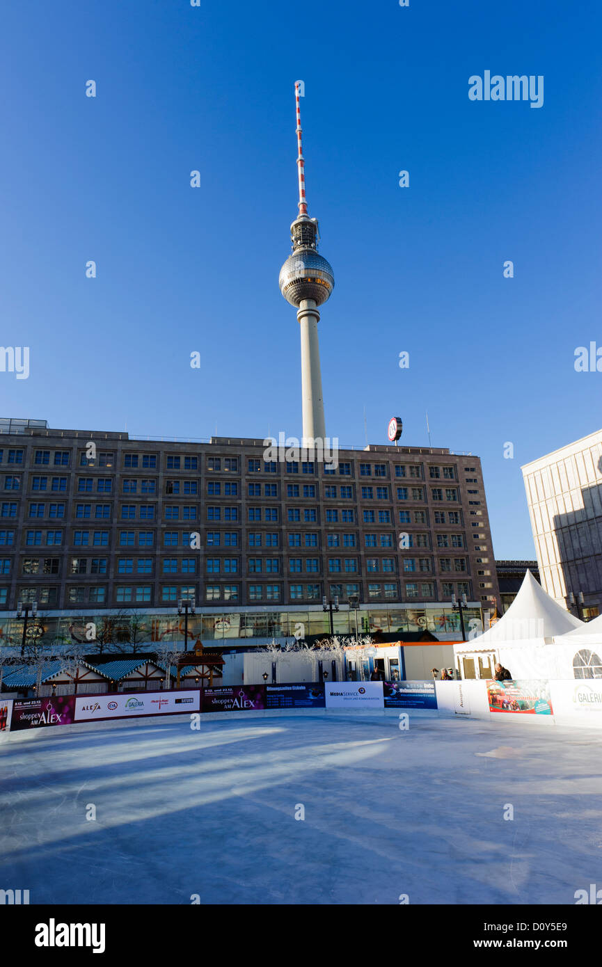 Alexanderplatz Weihnachten Markt Eisbahn Stockfoto