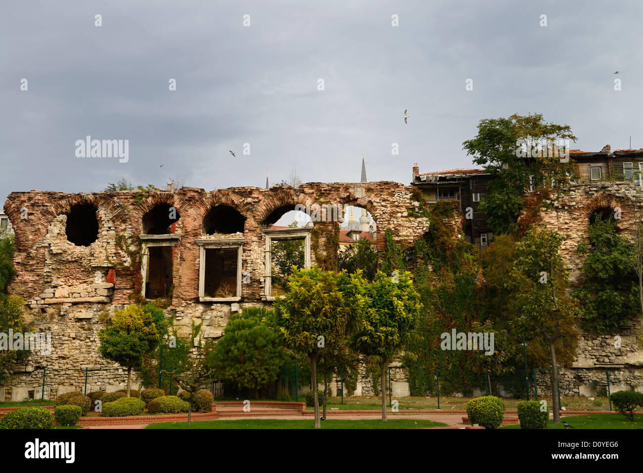 Überrest von Meer Wand mit Fenstern des boucoleon Palace Istanbul Türkei Stockfoto