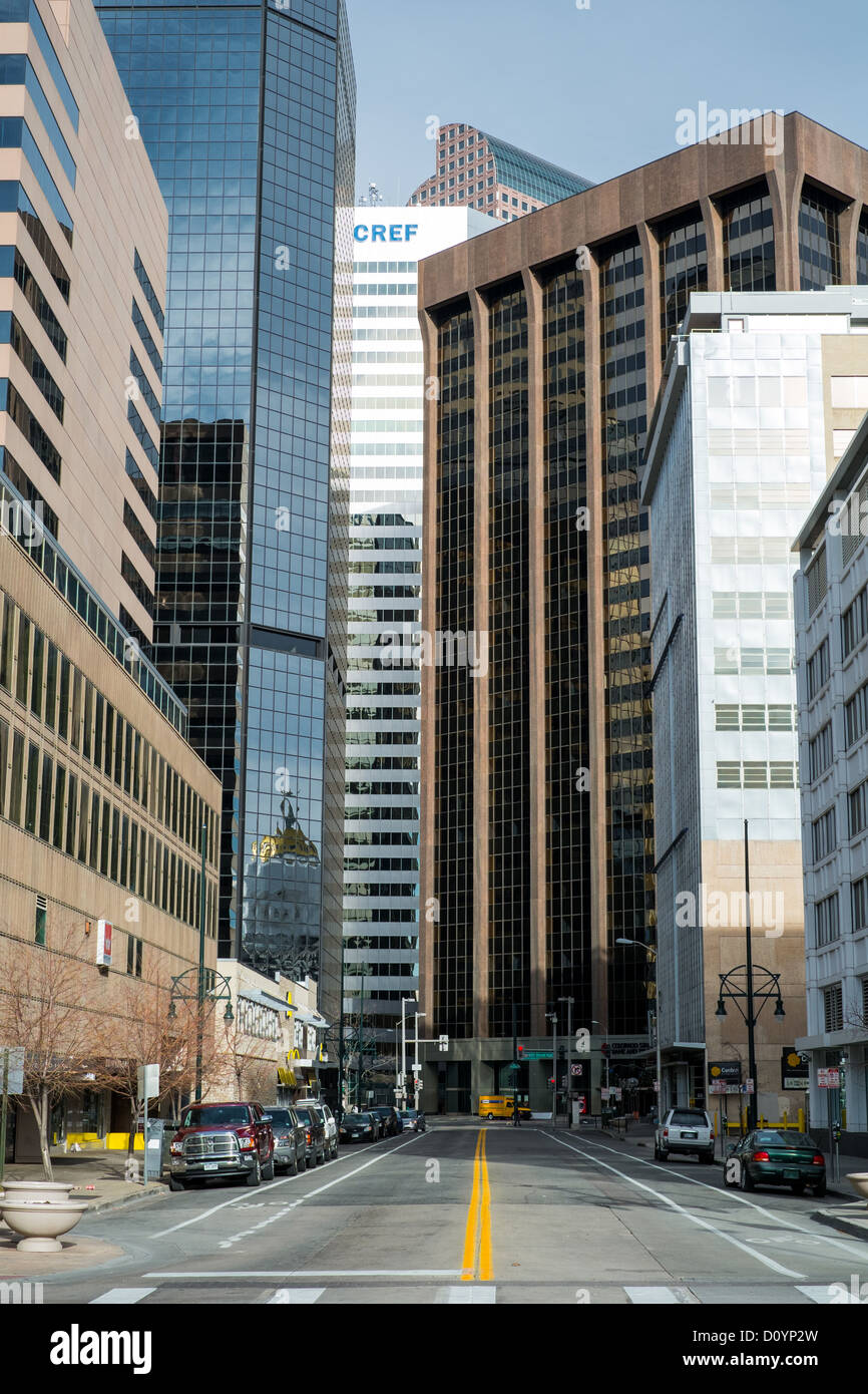 Straßenansicht der 15. und Cleveland in der Innenstadt von Denver, Colorado.  Business-Konzept der Straße zum Geschäft Stockfoto
