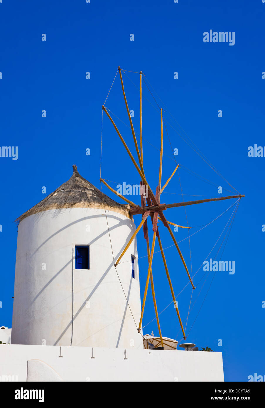 Santorini Windmühle, Oia, Griechenland Stockfoto