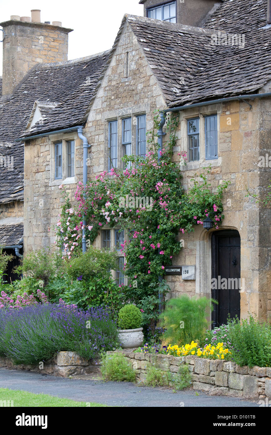 Eine Steinhütte in Cotswold Stadt Broadway, Worcestershire, England, Großbritannien Stockfoto