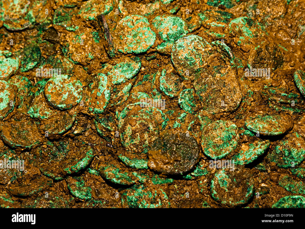 Trikot Celtic Münzschatz von einem Coriosolite Stamm ca. 50 v. Chr. verließ nun verschmolzen miteinander im Laufe der Zeit, Jersey, Kanalinseln, Großbritannien Stockfoto