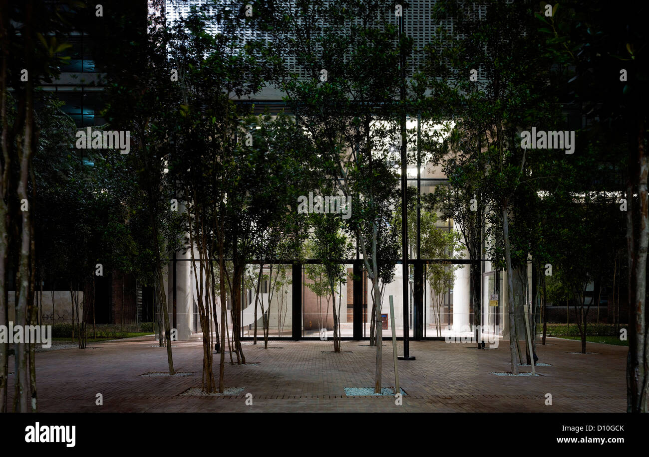 PJ Trade Centre, Damansar, Kuala Lumpur, Malaysia. Architekt: Kevin Low, kleine Projekte, 2010. Eingang. Stockfoto