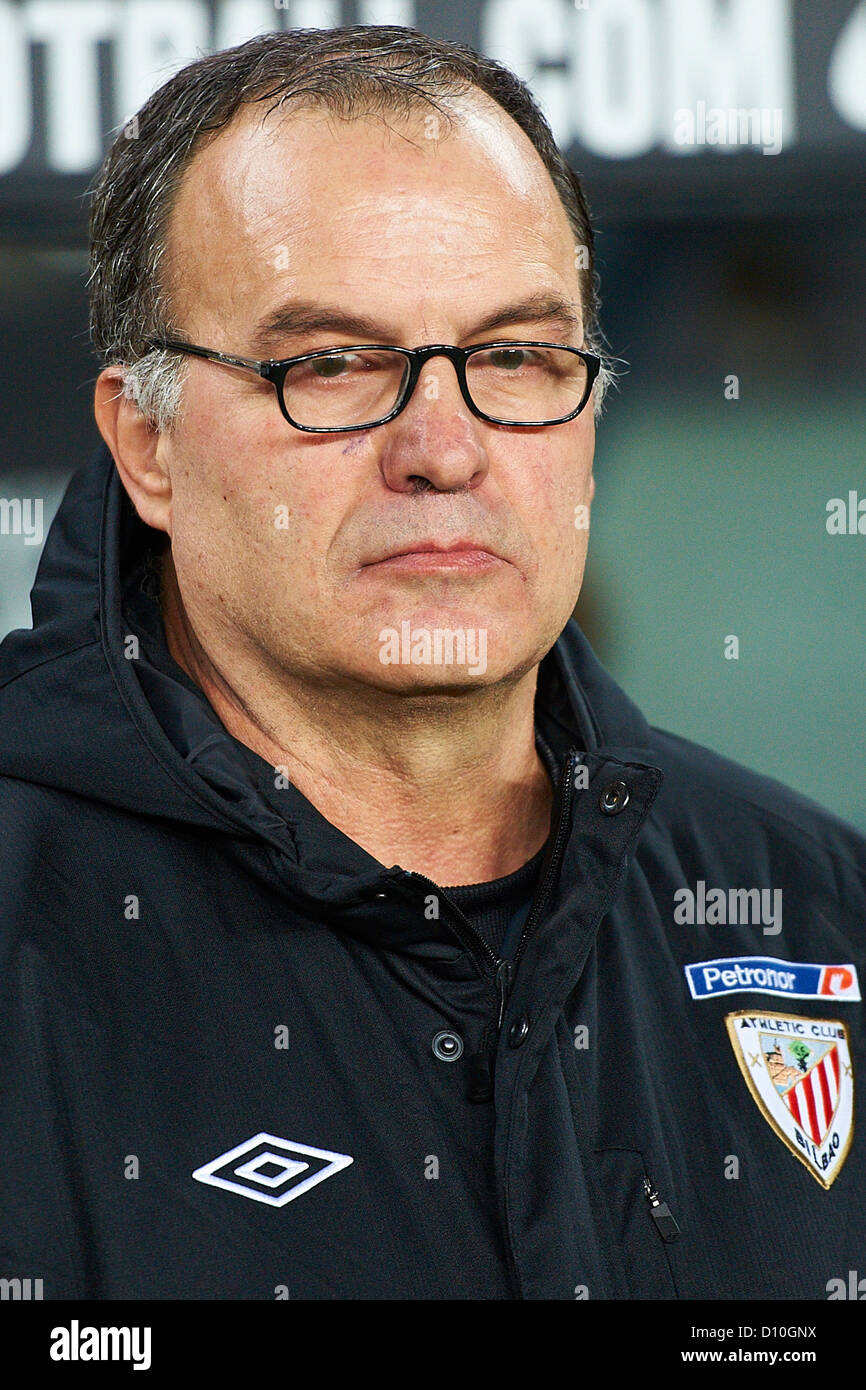 Trainer Marcelo Bielsa (Athletic Club Bilbao), während La Liga Fußball match zwischen FC Barcelona und Athletic Bilbao, im Camp Nou Stadion in Barcelona, Spanien, Samstag, Dezember. 1, 2012. Foto: S.Lau Stockfoto