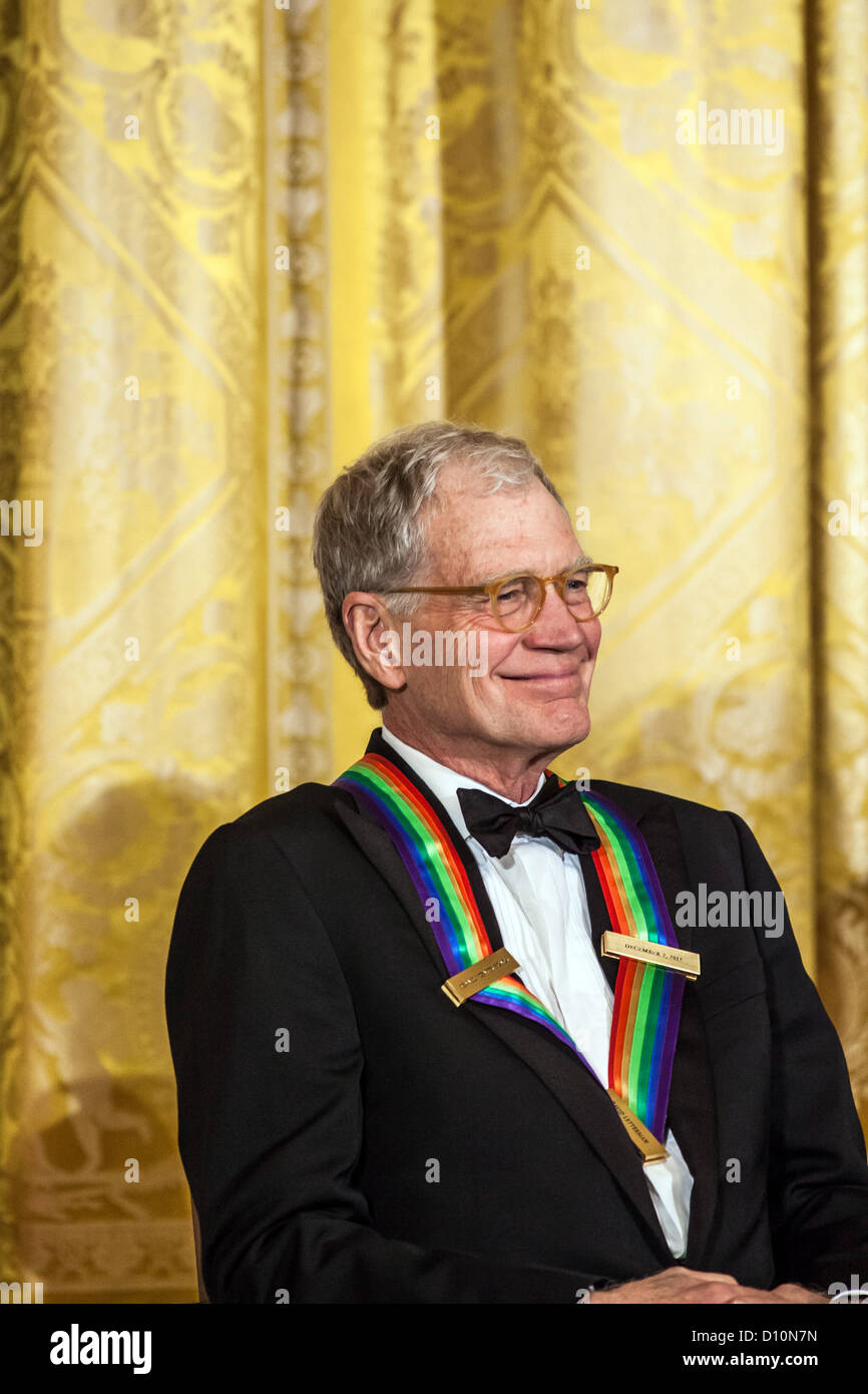 Schauspieler David Letterman besucht das Kennedy Center Honors-Empfang im Weißen Haus am 2. Dezember 2012 in Washington, DC. Das Kennedy Center Honors erkannt sieben Personen - Buddy Guy, Dustin Hoffman, David Letterman, Natalia Makarova, John Paul Jones, Jimmy Page und Robert Plant - für ihre lebenslange Beiträge zur amerikanischen Kultur durch die darstellende Kunst. . Bildnachweis: Brendan Hoffman / Pool über CNP ein Stockfoto