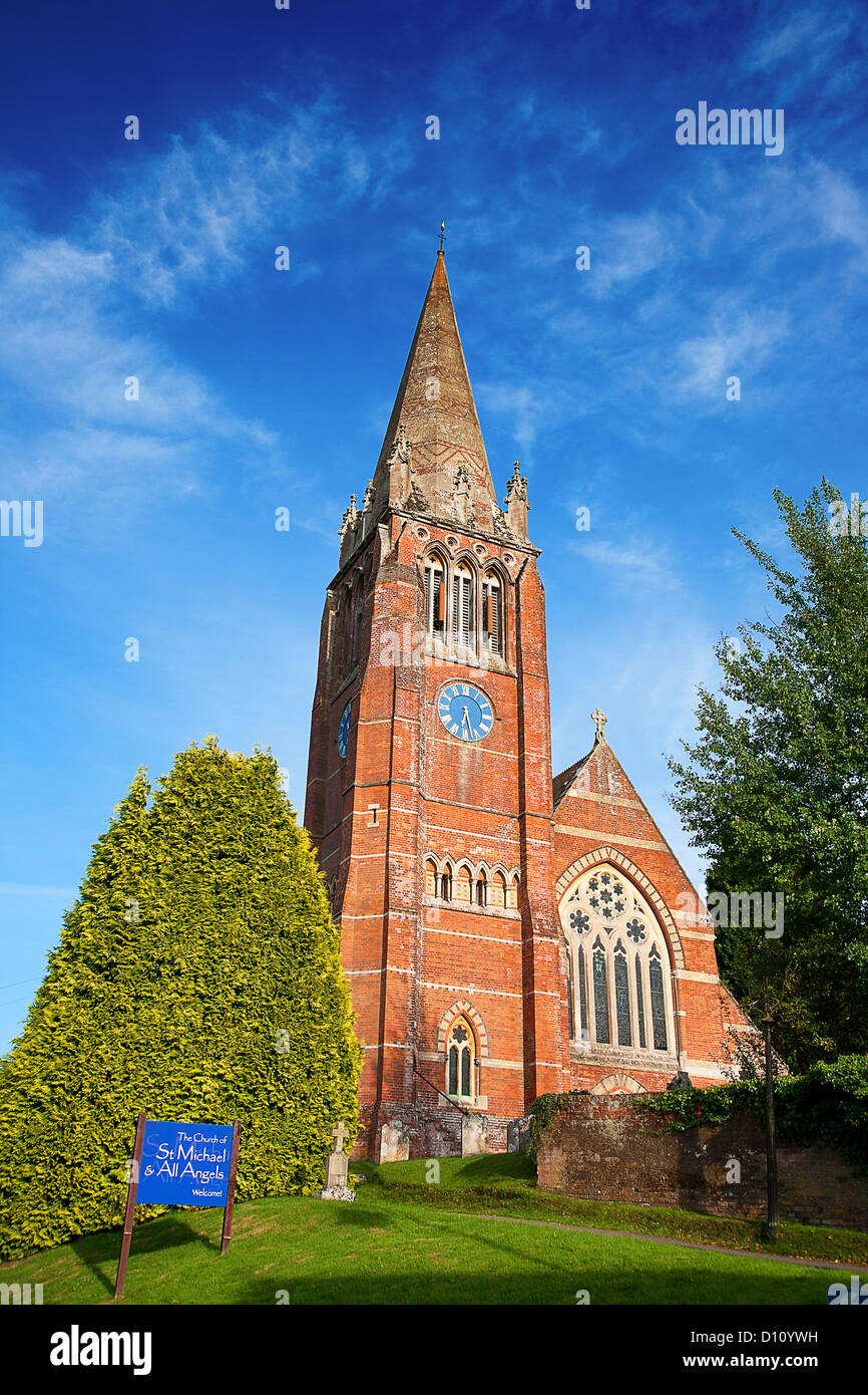 Die Kirche von St. Michael & alle Engel, Isle Of Wight, England, Vereinigtes Königreich, Europa Stockfoto