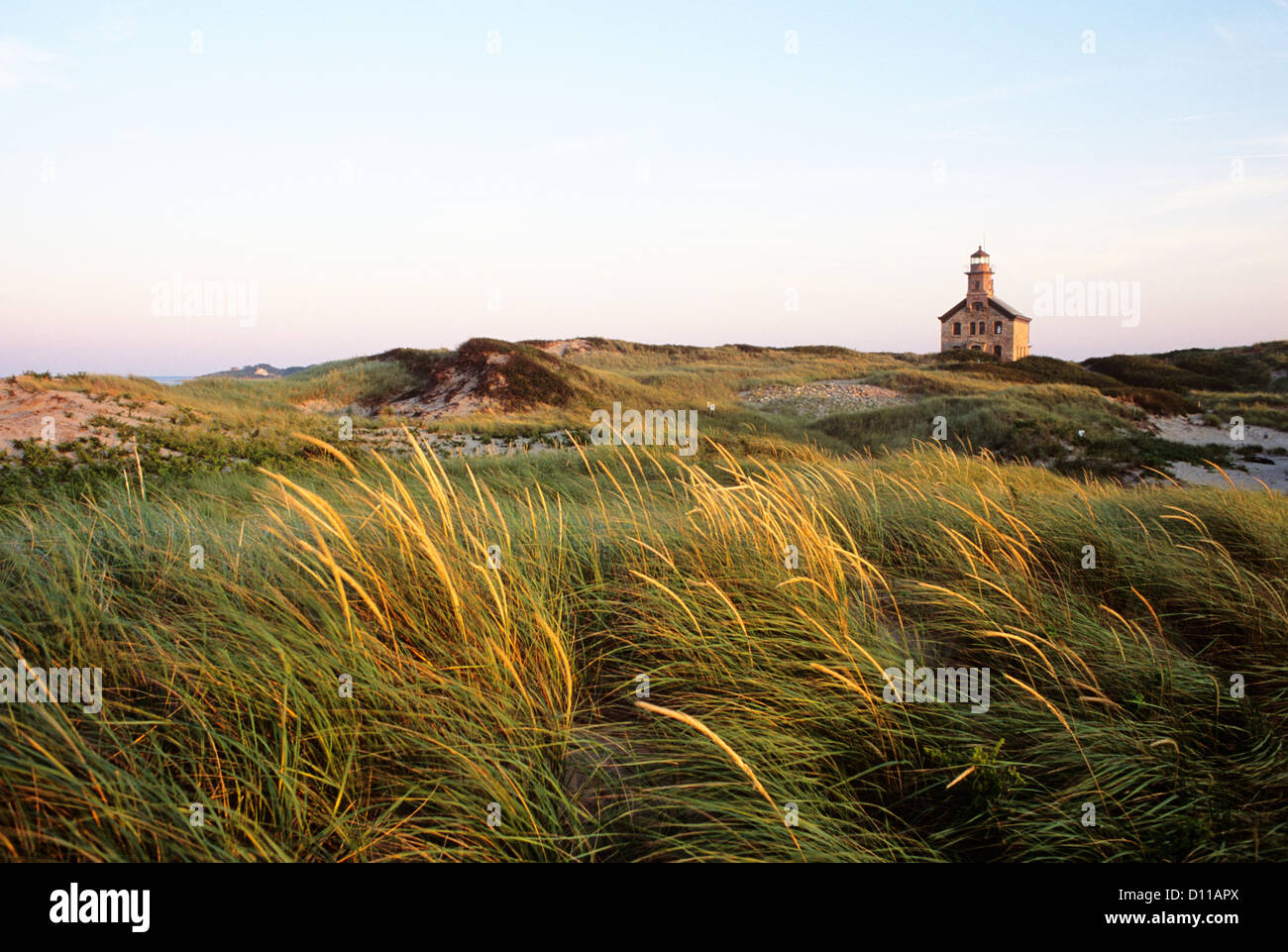 1990ER JAHRE BLOCK ISLAND RI NORDEN LEUCHTTURM AM SANDY POINT Stockfoto