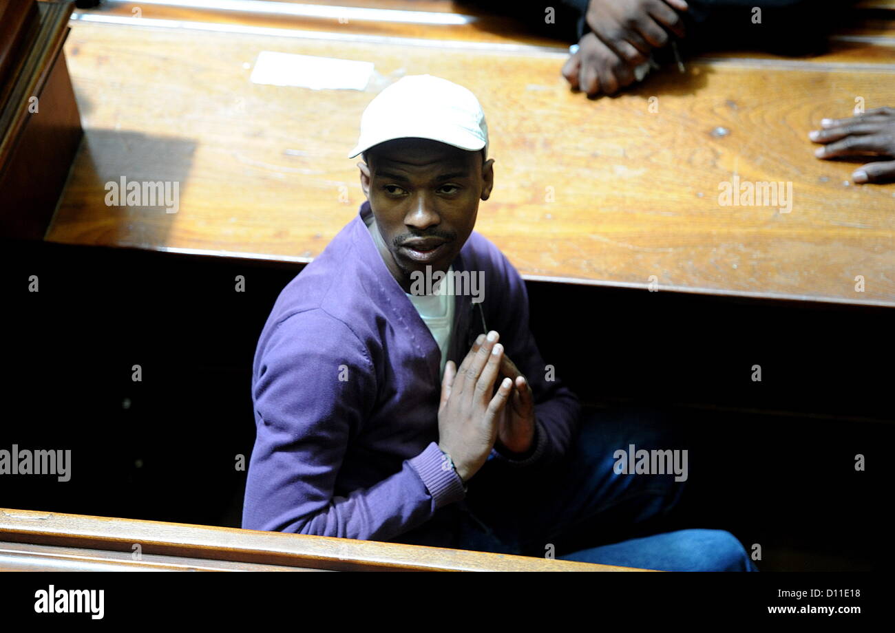 CAPE TOWN, SOUTH AFRICA: Xolile Mngeni in Kapstadt High Court am 5. Dezember 2012 in Kapstadt, Südafrika. Mngeni wurde zu lebenslanger Haft für den Mord an Anni Dewani verurteilt. (Foto von Gallo Images / Foto24 / Lulama Zenzile) Stockfoto