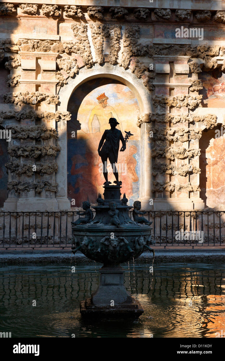 Merkur-Brunnen, Real Alcazar, Sevilla, Andilusia, Spanien. Stockfoto