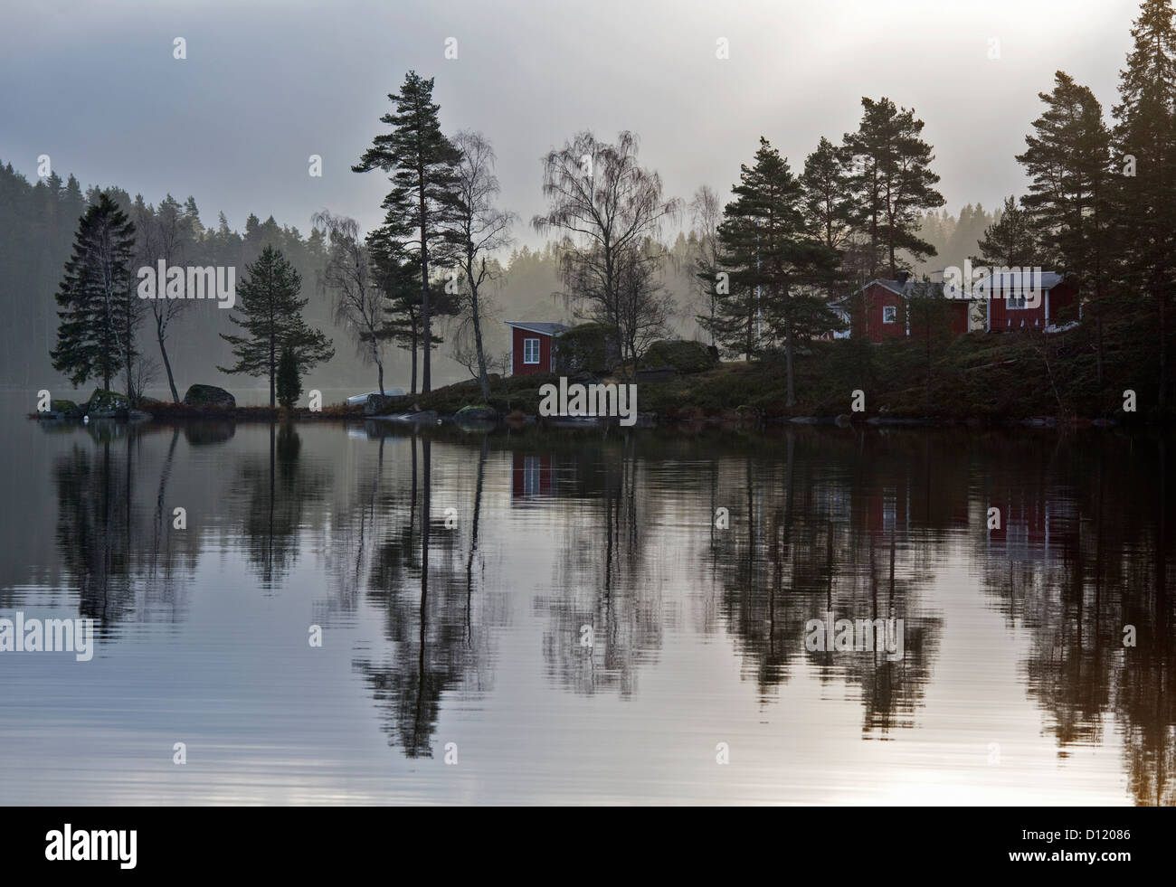 Ferienhaus am See Stockfoto