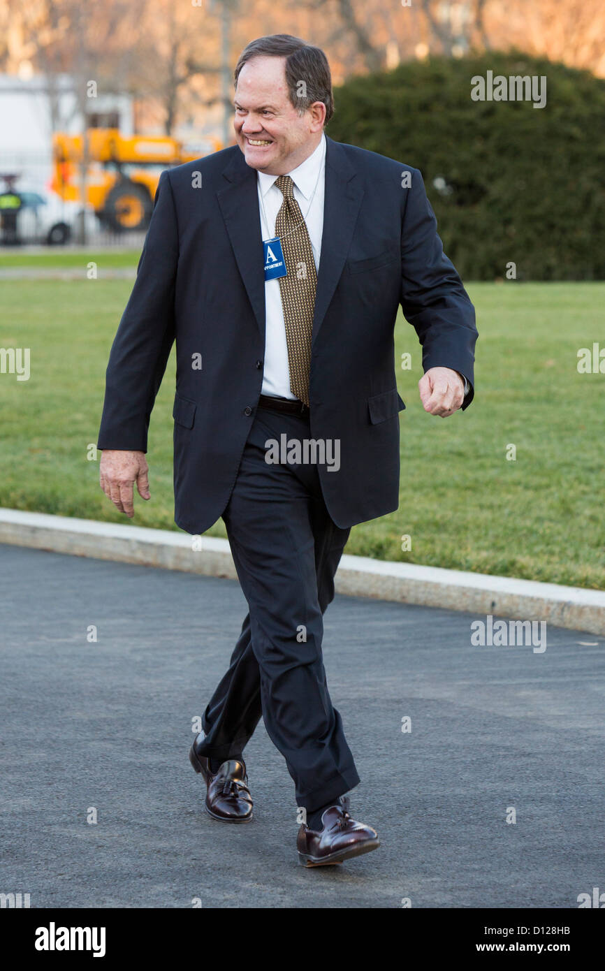 Ed Rust, Chairman und CEO der State Farm Insurance Co. kommt im Weißen Haus. Stockfoto
