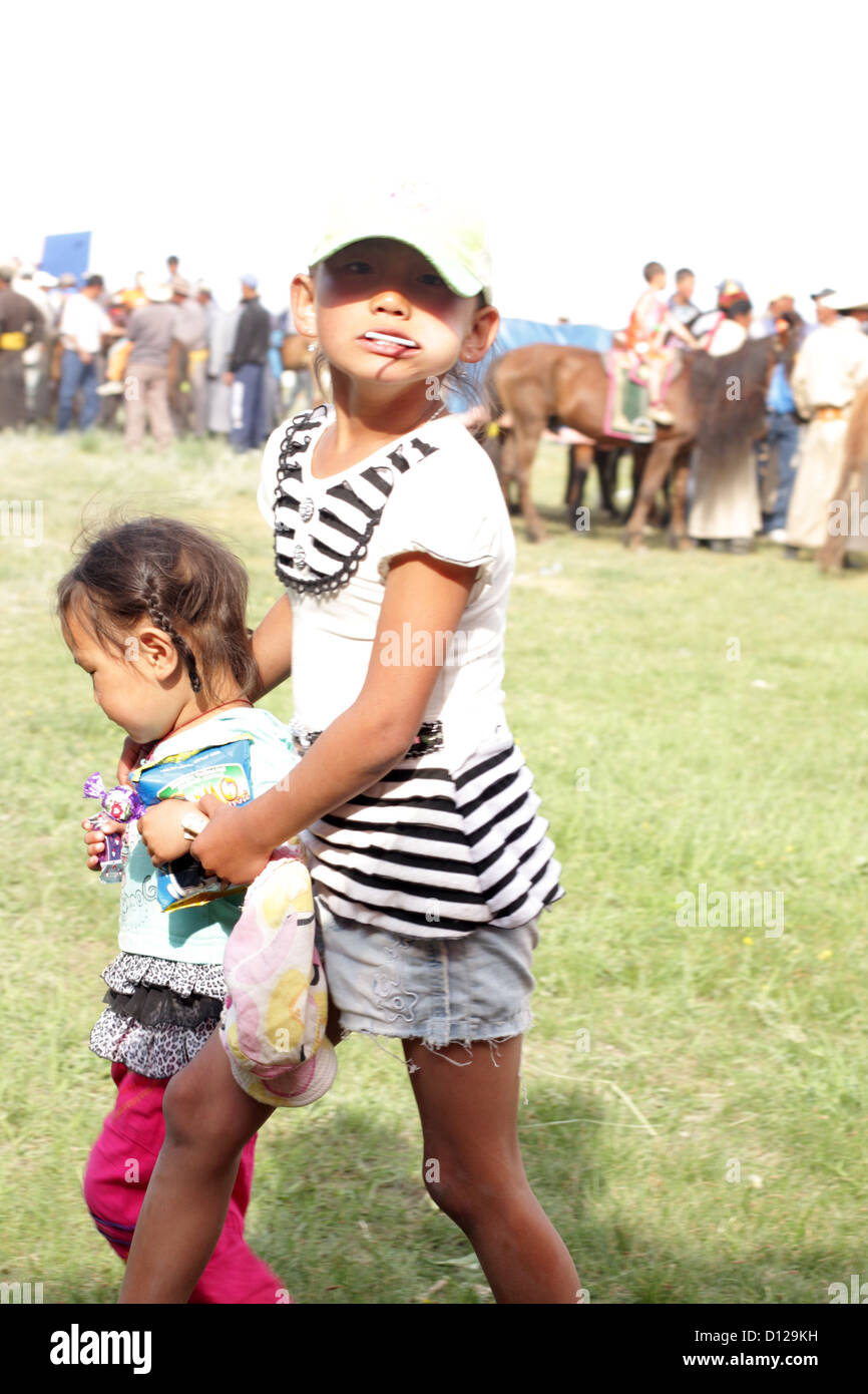 Kinder in der Wrestling-Turnier, Naadam-fest, Chandmani Stockfoto