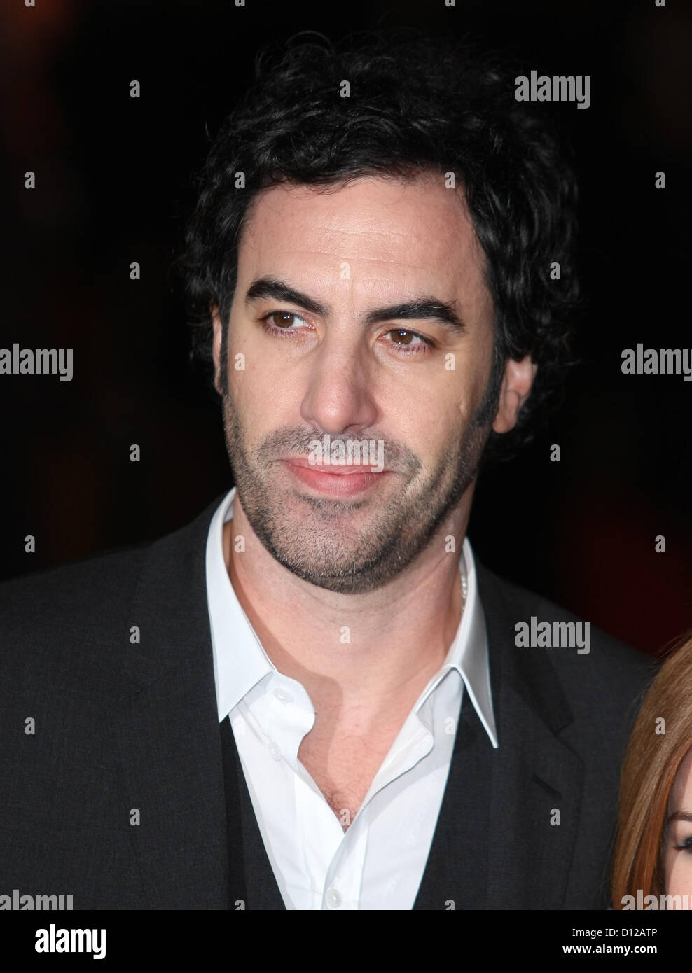 SACHA BARON COHEN LES MISERABLES UK PREMIERE LONDON ENGLAND UK 5. Dezember 2012 Stockfoto