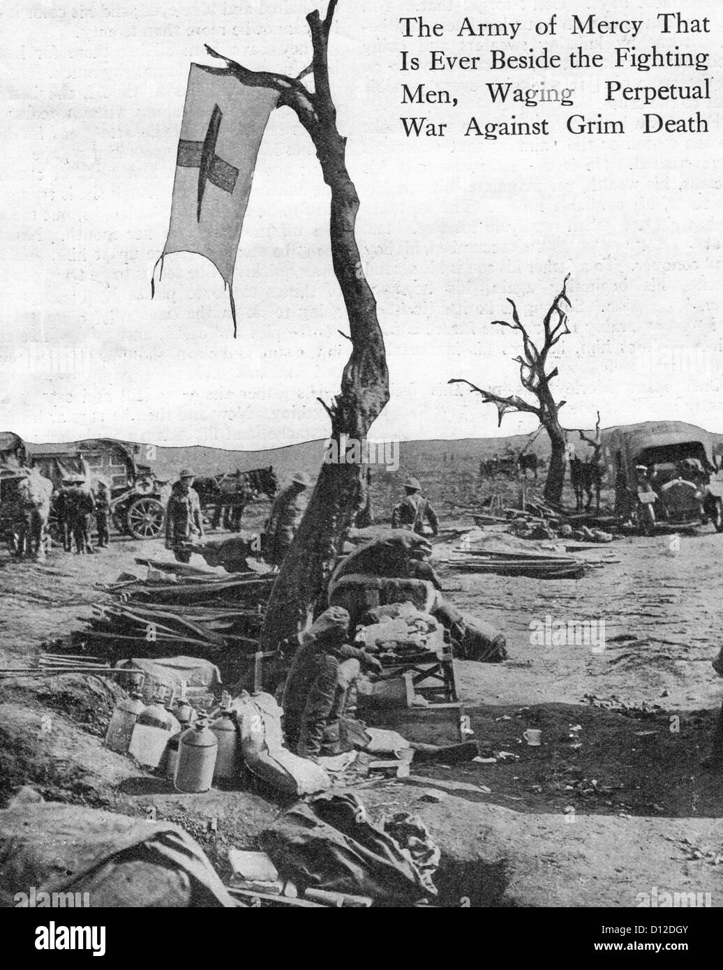 Rotes Kreuz Werbung - die Armee der Barmherzigkeit, die jemals neben der kämpfenden Männer, ewigen Krieg gegen grimmige Tod.  Ersten Weltkrieg Stockfoto