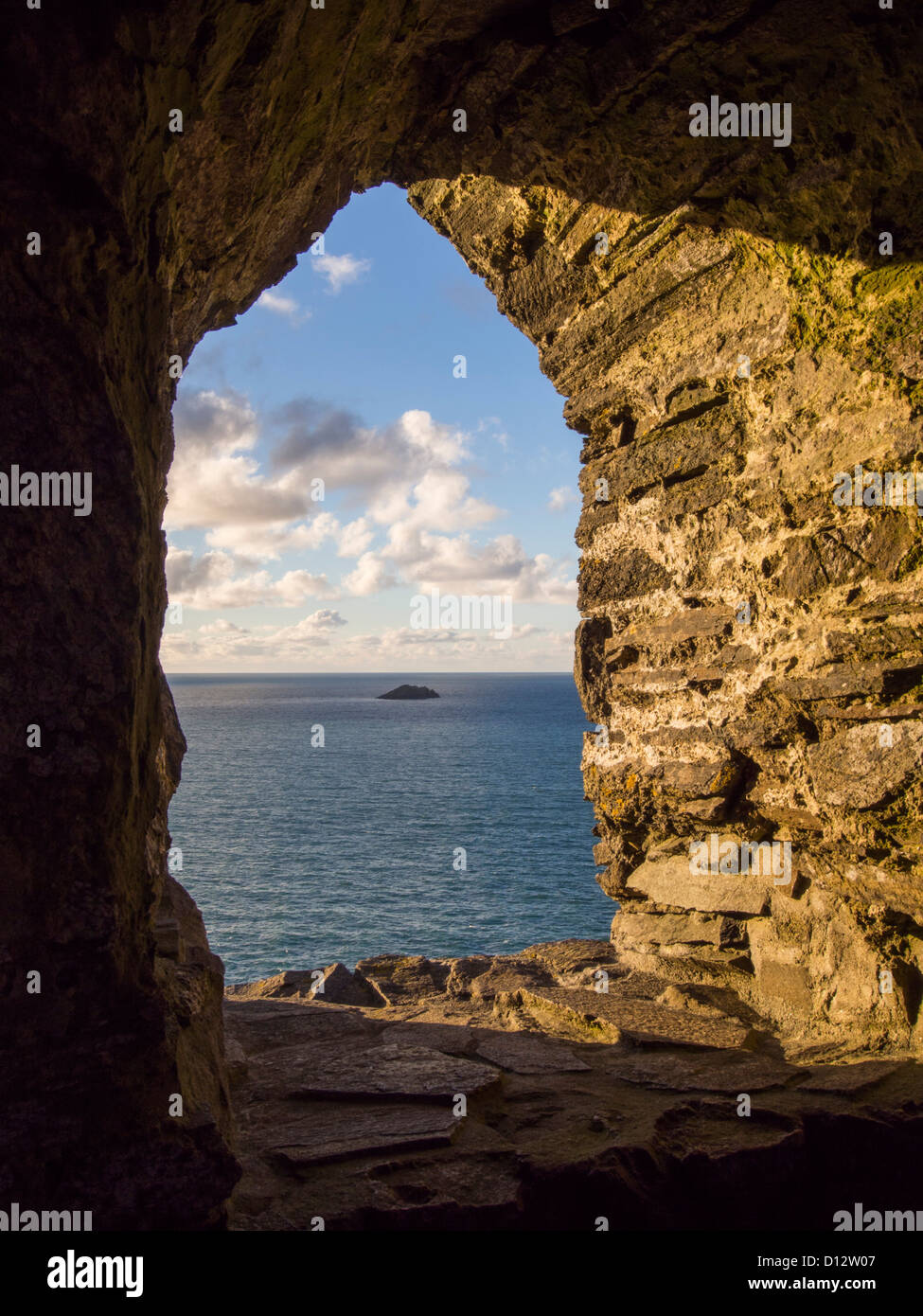 Der Blick aus dem alten Turm am Stepper Point in der Nähe von Padstow, Cornwall, UK. Stockfoto