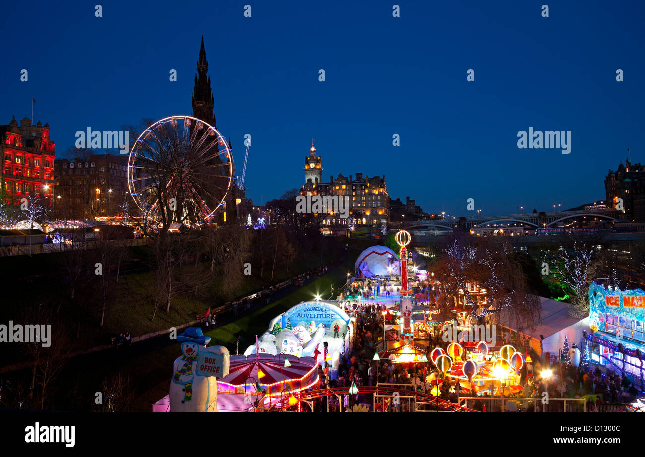 Edinburgh Weihnachten Kirmes, Stadtzentrum, Schottland, Vereinigtes Königreich, Europa Stockfoto