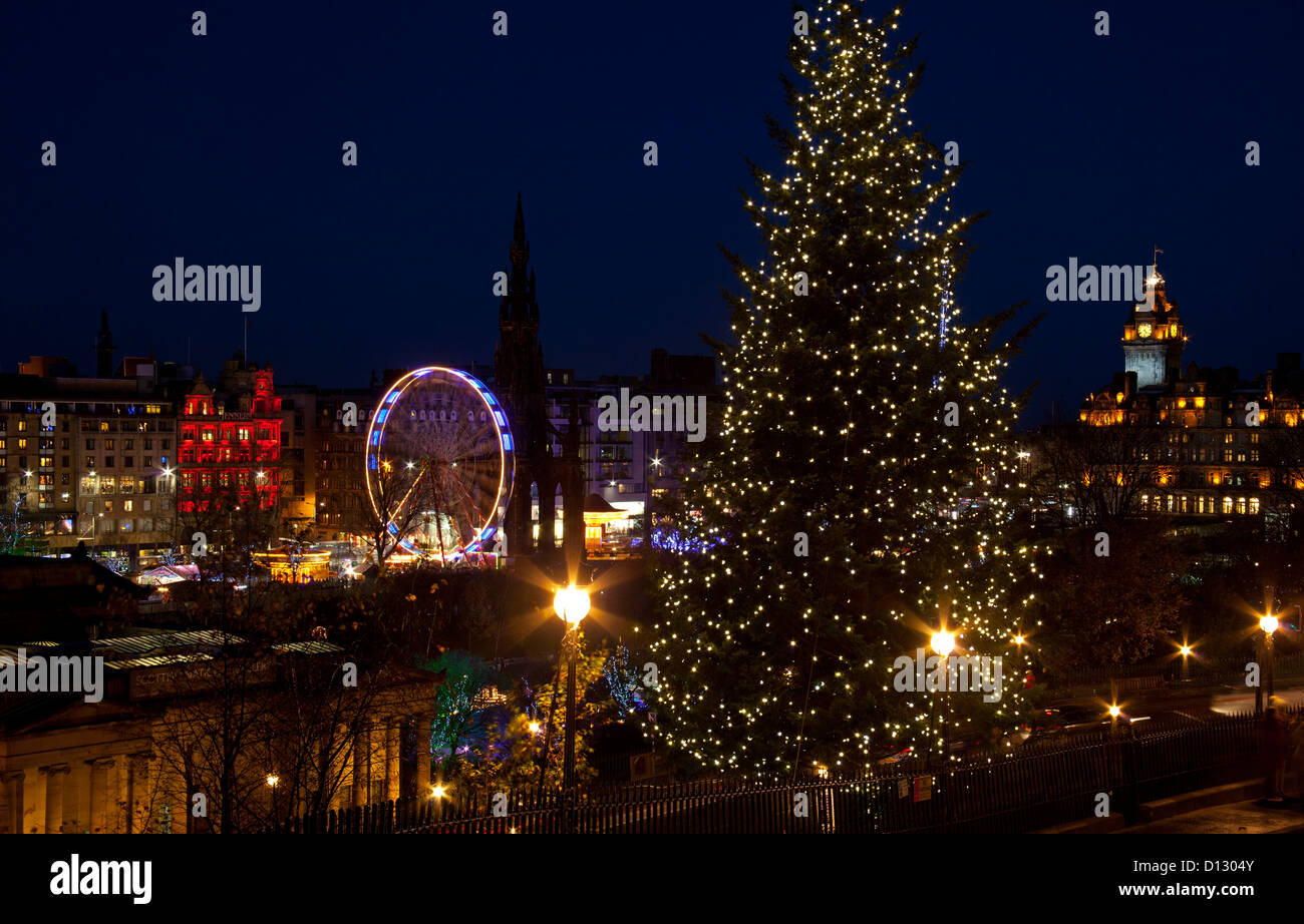 Edinburgh Weihnachten Baum Stadtzentrum, Schottland, Großbritannien, Europa Stockfoto