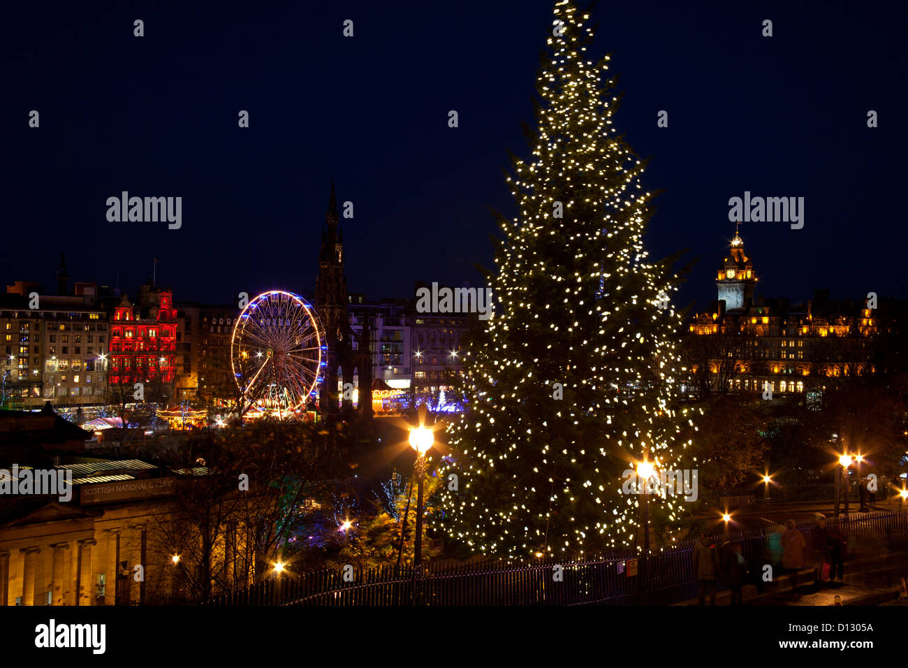 Edinburgh Weihnachten Baum Stadtzentrum, Schottland, Großbritannien, Europa Stockfoto