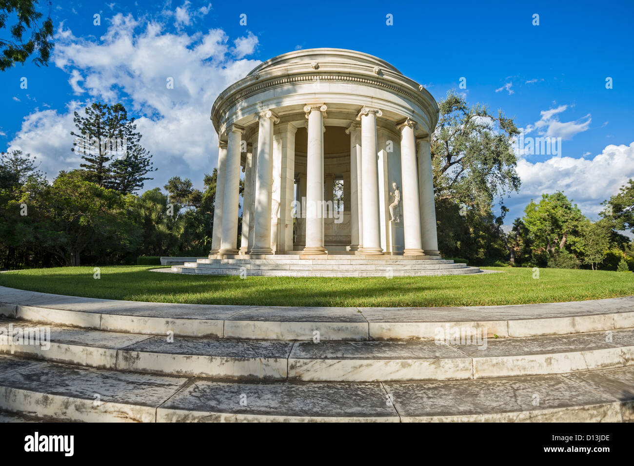 Die beeindruckenden Mausoleum von Henry und Arabella Huntington mit Blick auf die Gärten. Stockfoto