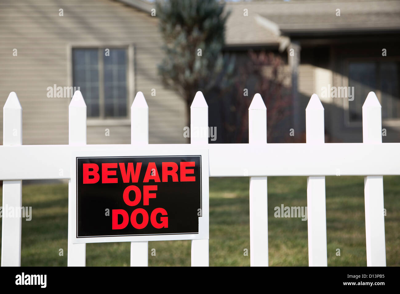 USA, Illinois, Metamora, Beware of Dog Zeichen Stockfoto