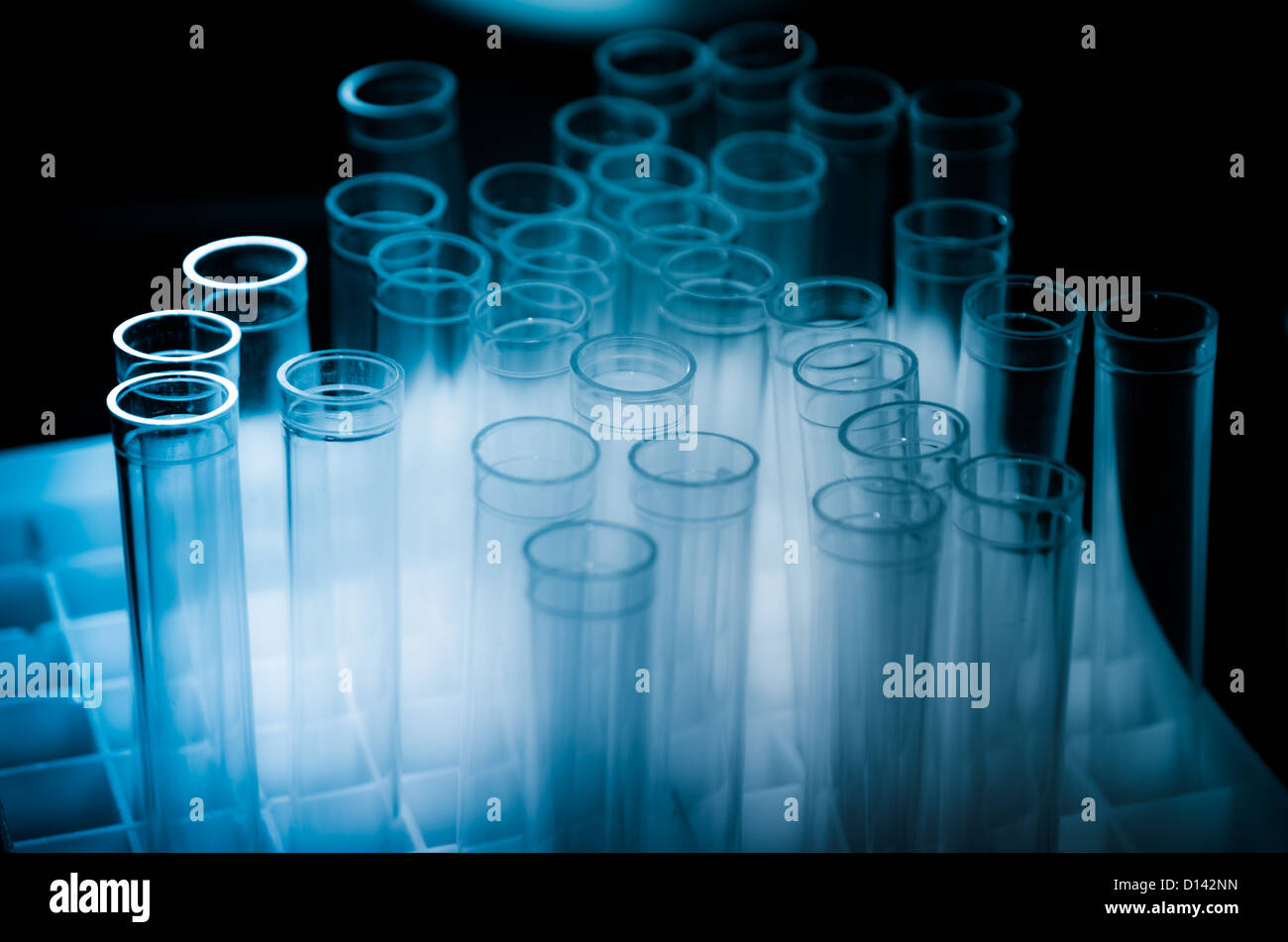 Wissenschaft Testbild Hintergrund laden Lösungen Rohre Stockfoto