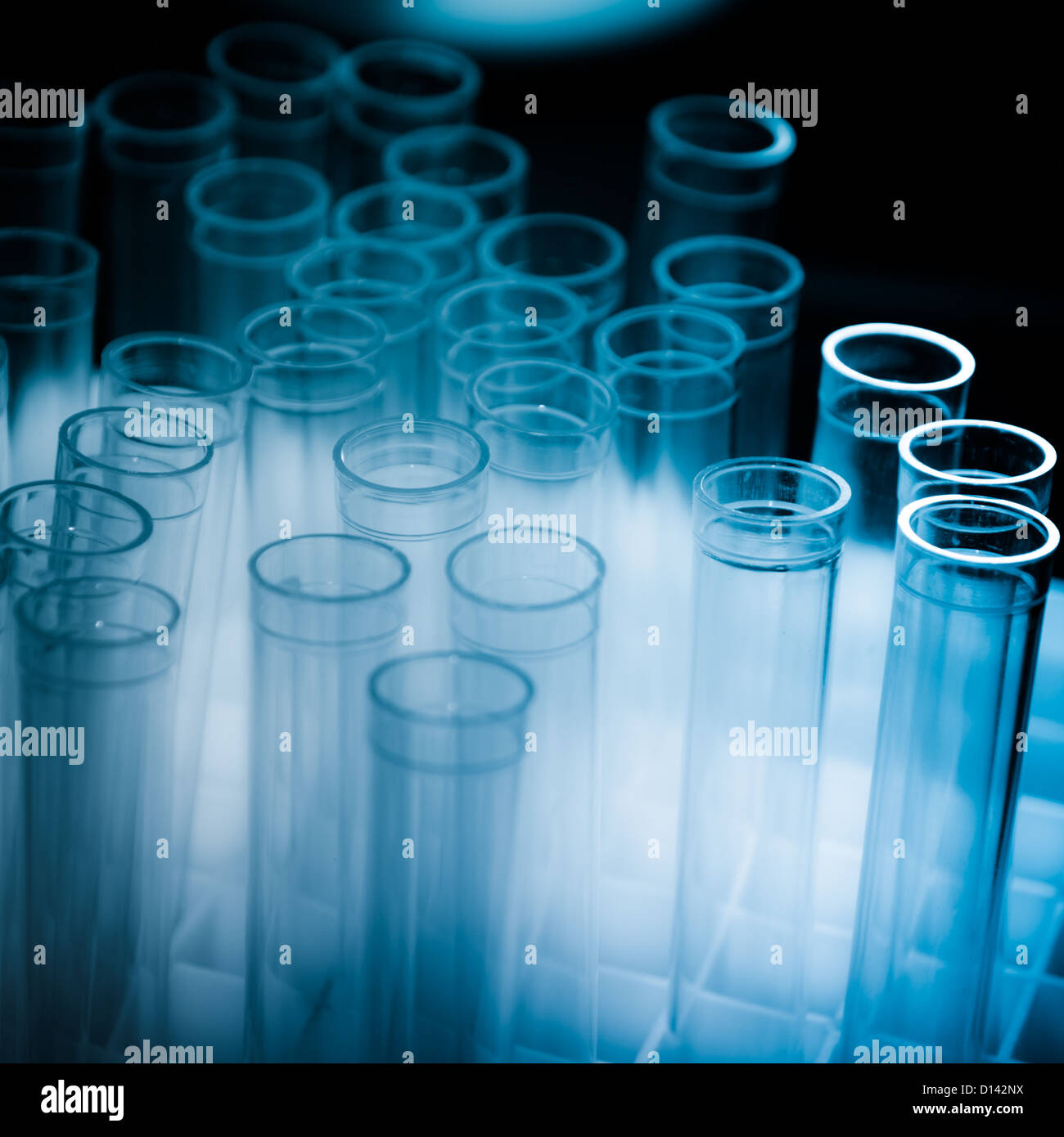 Wissenschaft Testbild Hintergrund laden Lösungen Rohre Stockfoto