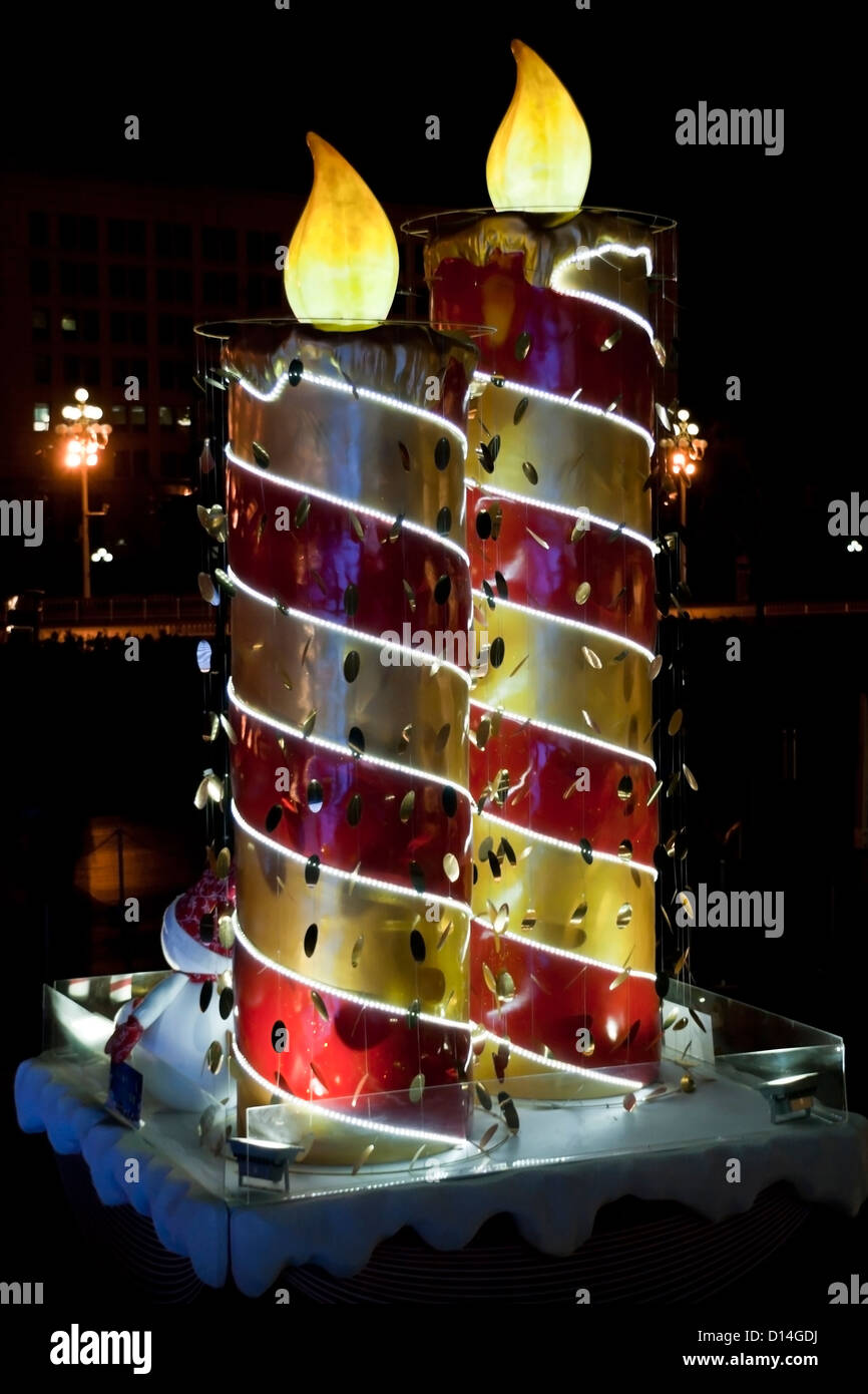 Große Kerze Weihnachtsbeleuchtung Nacht in China Stockfoto