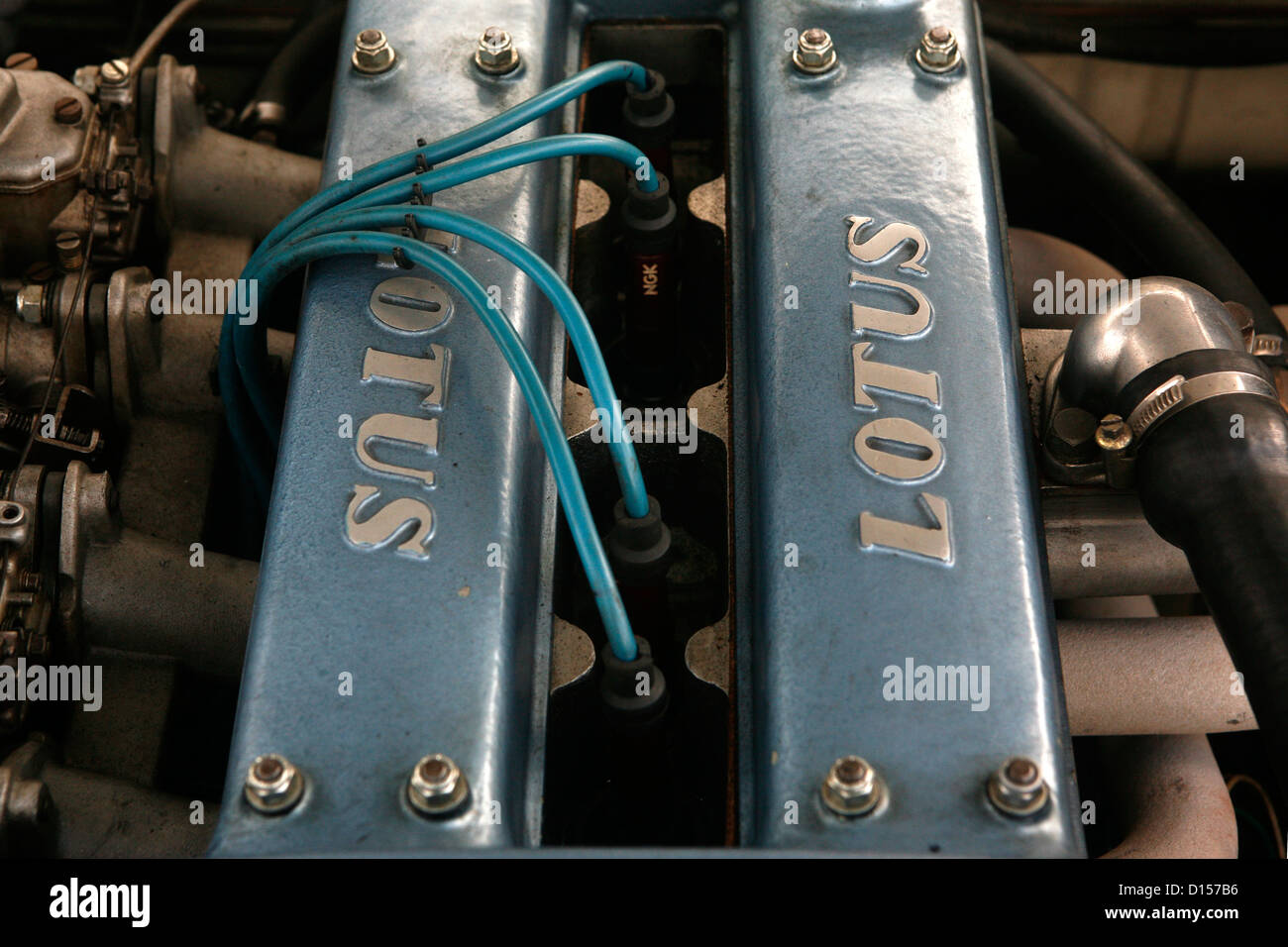 Die oberen Ventilsteuerungsdeckel eines klassischen Lotus Auto Motor Stockfoto