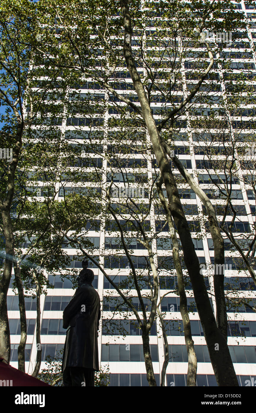 W.r. Grace Gebäude von Bryant Park, 42nd Street, Midtown Manhattan, New York City Stockfoto