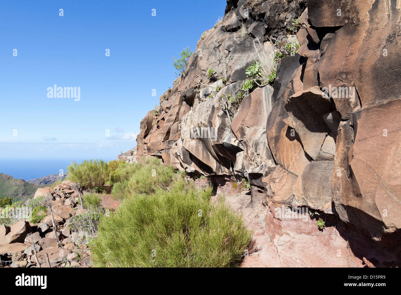 Felsformationen über dem Tal von Tamaimo in Teneriffa, Kanarische Inseln, Spanien. Stockfoto