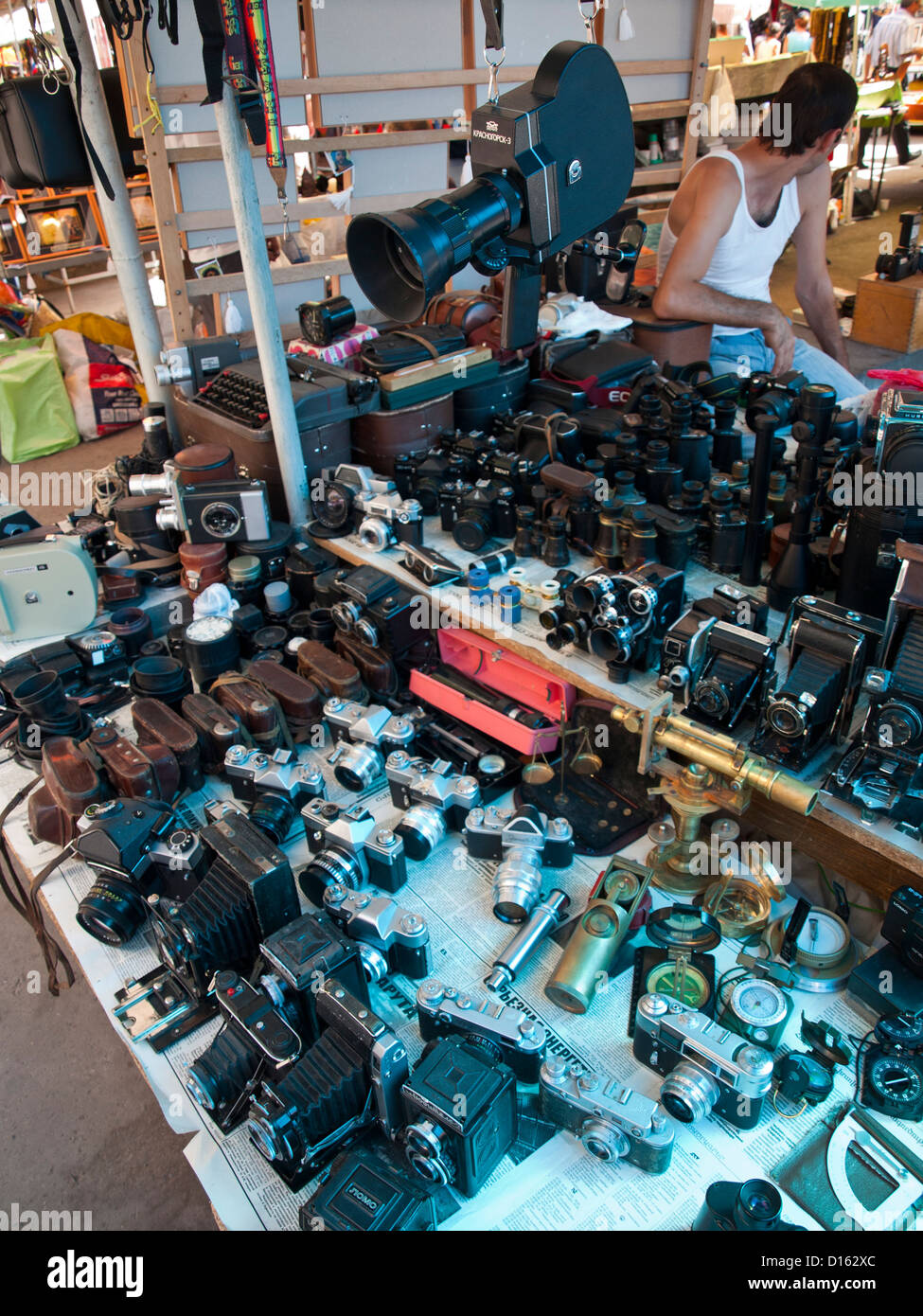 Verkauf von Kameras in Vernisage Markt Stockfoto
