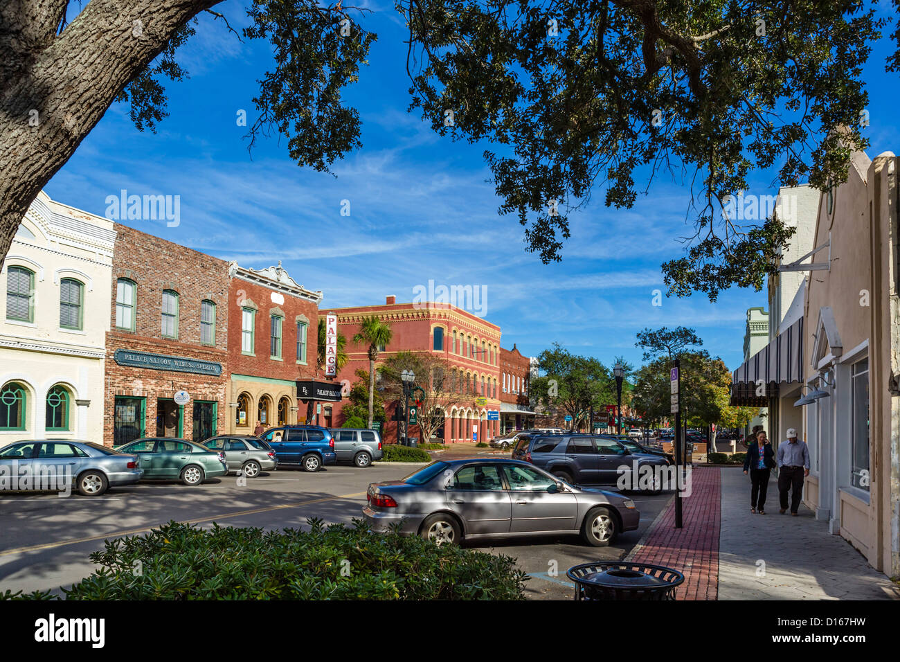 Fernandina Beach, Florida. Center Street (die Hauptstraße) in der Innenstadt von Fernandina Beach, Amelia Island, Florida, USA Stockfoto