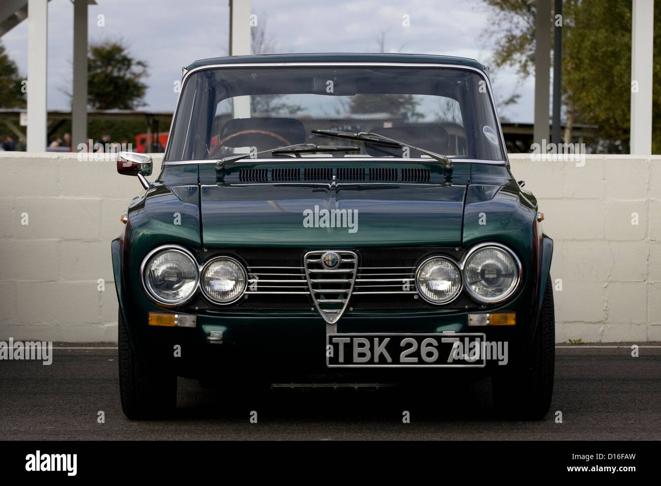 Eine klassische Alfa Romeo Limousine Parken bei einer Oldtimer-Show. Stockfoto