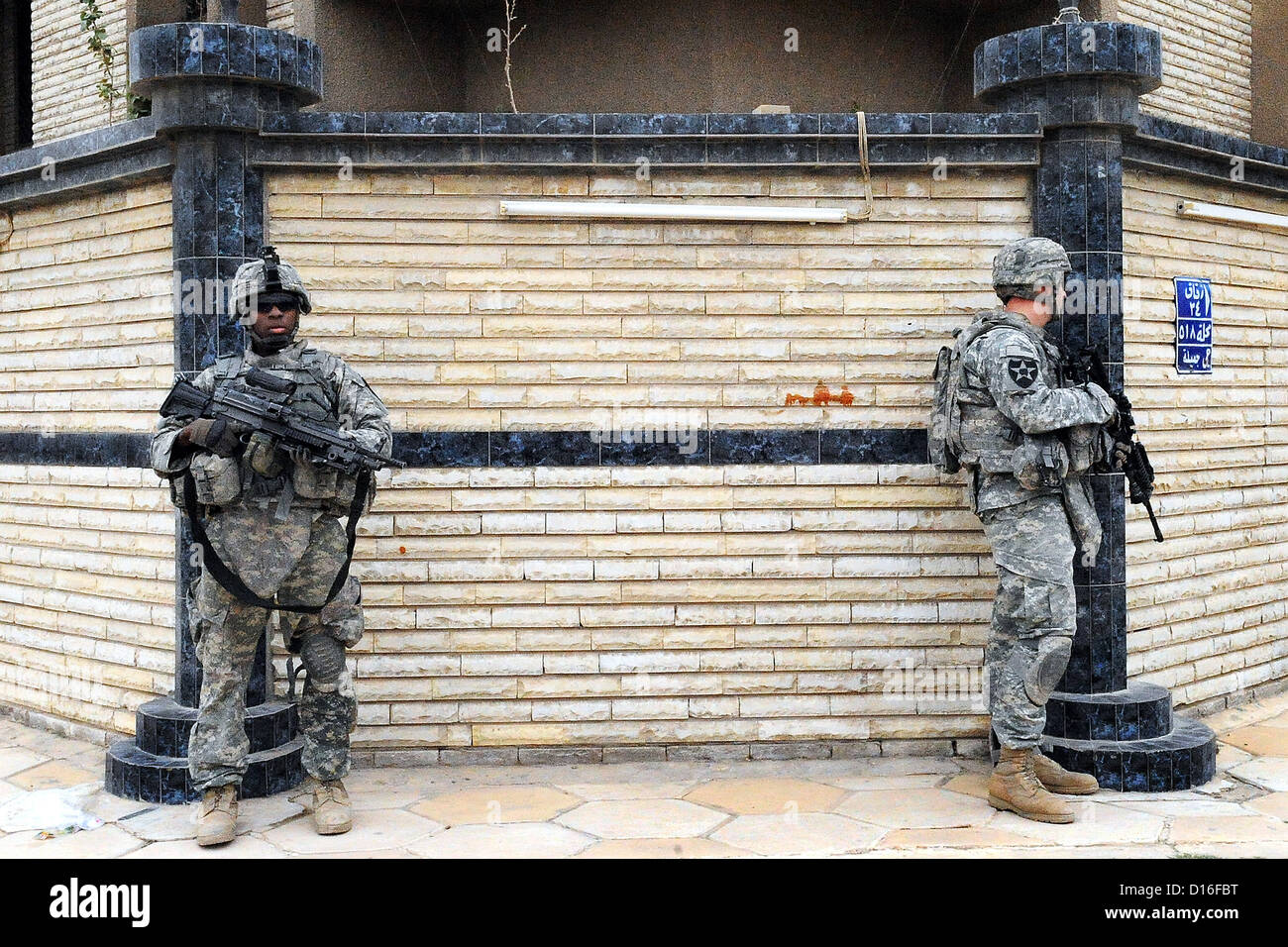 US-Soldaten führen eine Patrouille 24. April 2009 in Bagdad, Irak. Stockfoto