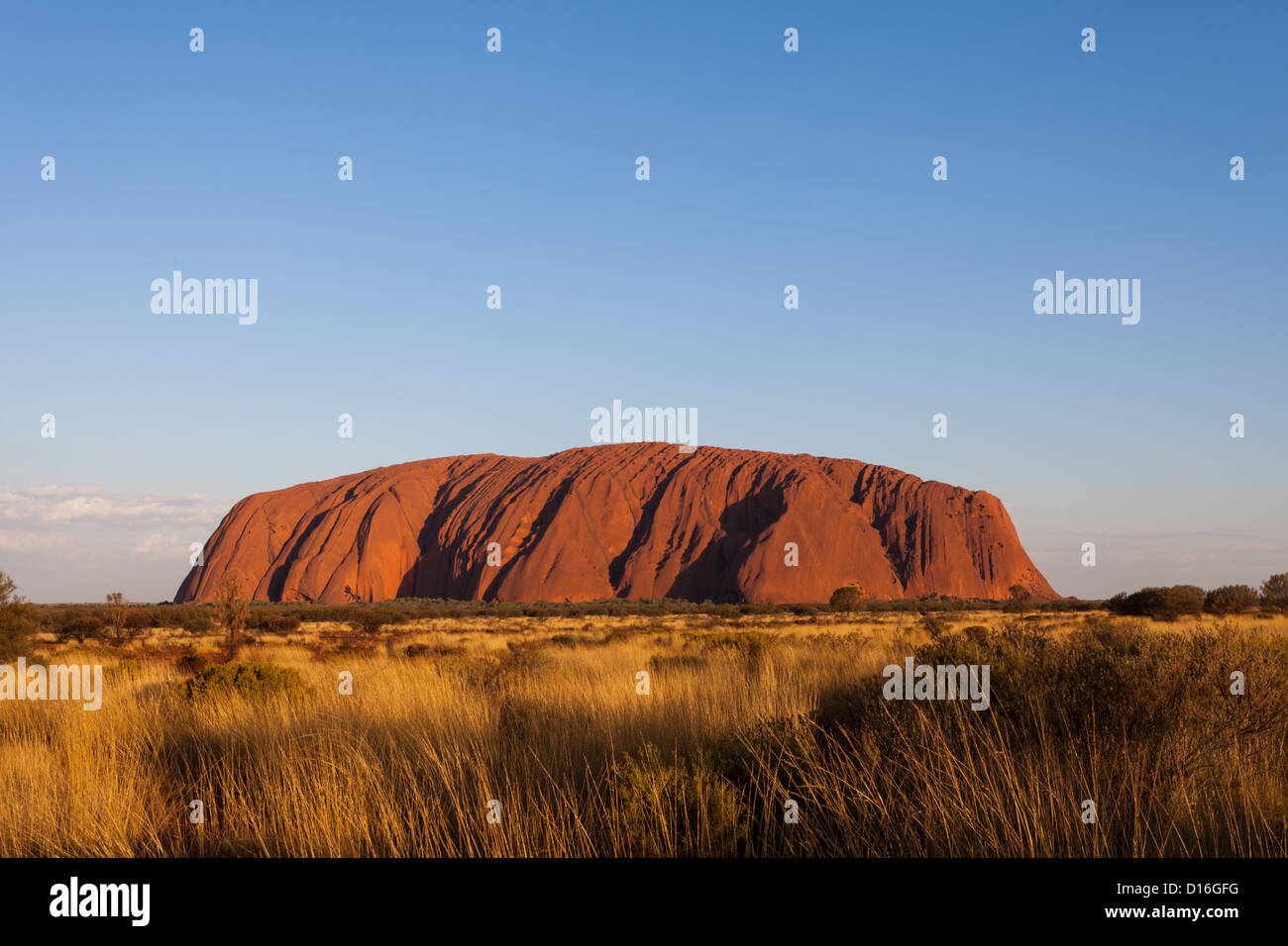 Uluru, Ayers Rock bei Sonnenuntergang, Uluru-Kata Tjuta National Park, Northern Territory, Australien Stockfoto