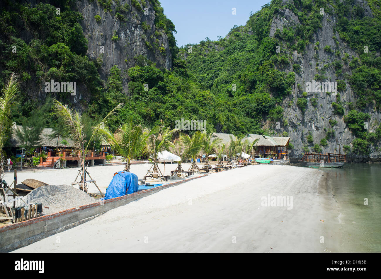 Beach Resort auf Cat Ba Island in Halong Bucht Vietnam South East Asia Stockfoto