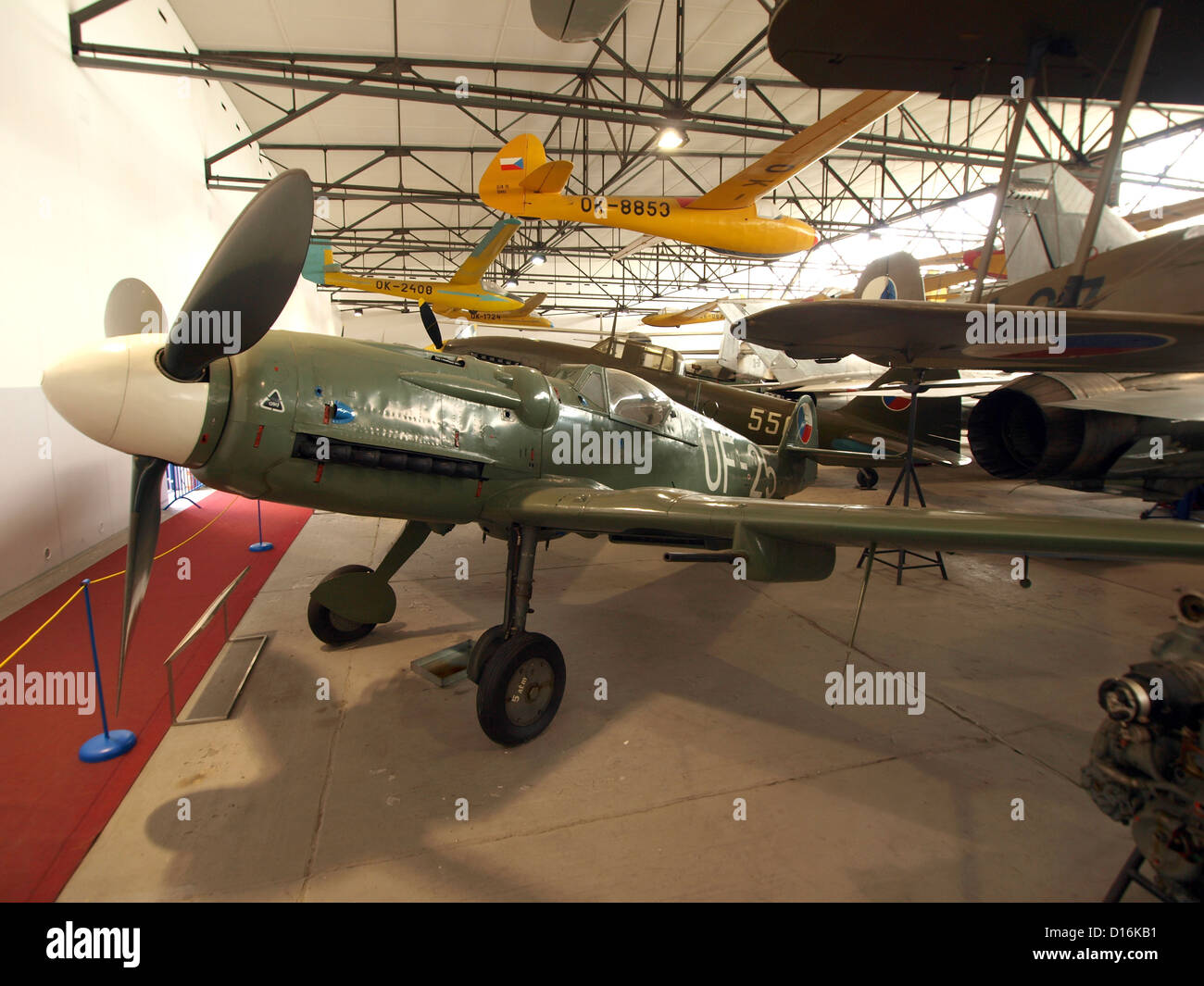 Flugzeuge im Luftfahrtmuseum Prag, Kbely.Avia S-199 (Tschechische Version Messerschmitt Bf 109) (UF-25) Stockfoto