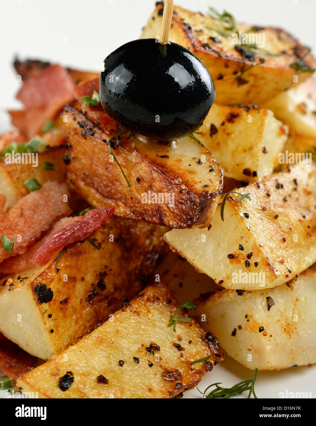 Gebratene bratkartoffeln mit speck -Fotos und -Bildmaterial in hoher ...