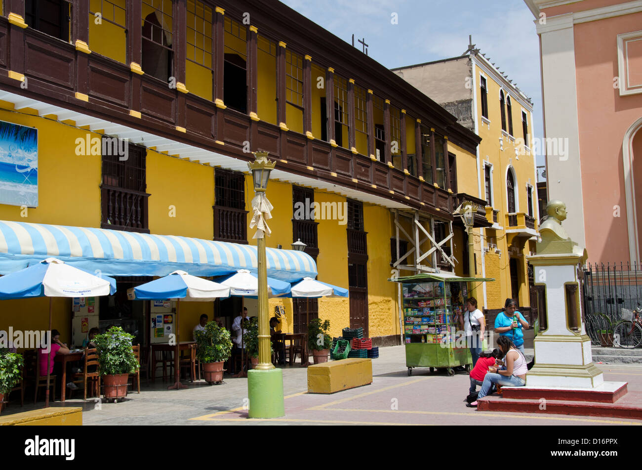 Lima-City. Koloniale Gebäude im Stadtteil Callao. Peru. Stockfoto