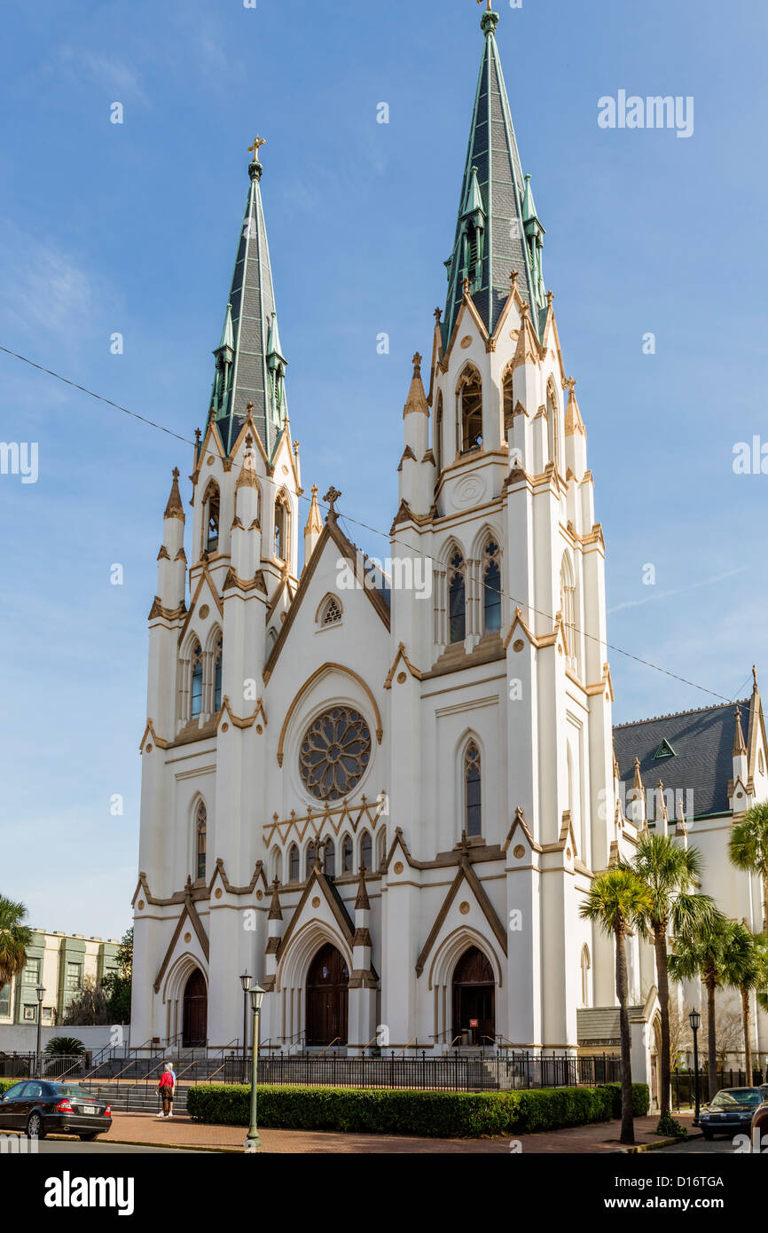 Die römisch-katholische Kathedrale des Hl. Johannes des Täufers, Savannah, Georgia, USA Stockfoto