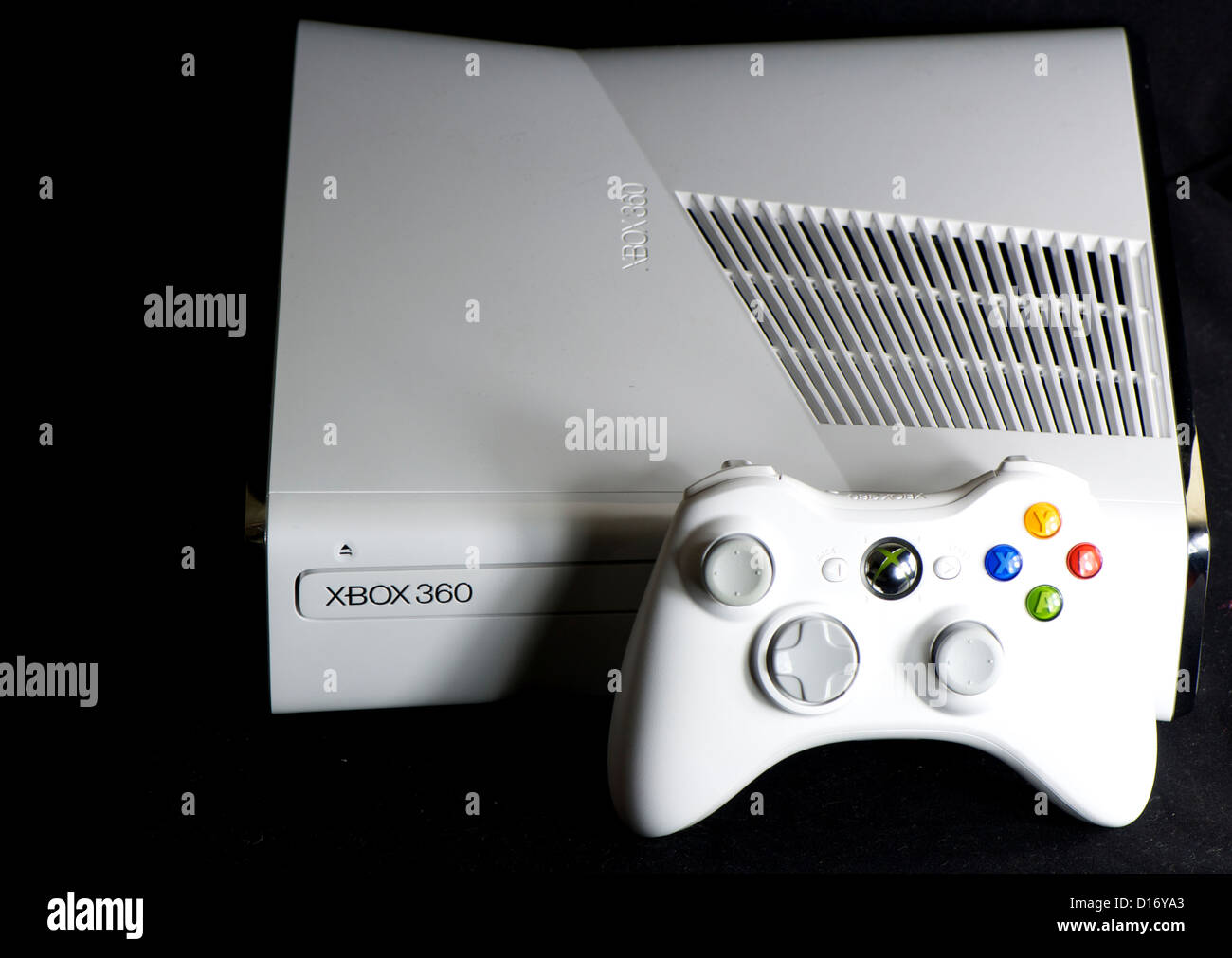 Neue Serie von Xbox 360 weiß von Microsfot gesetzt. Stockfoto