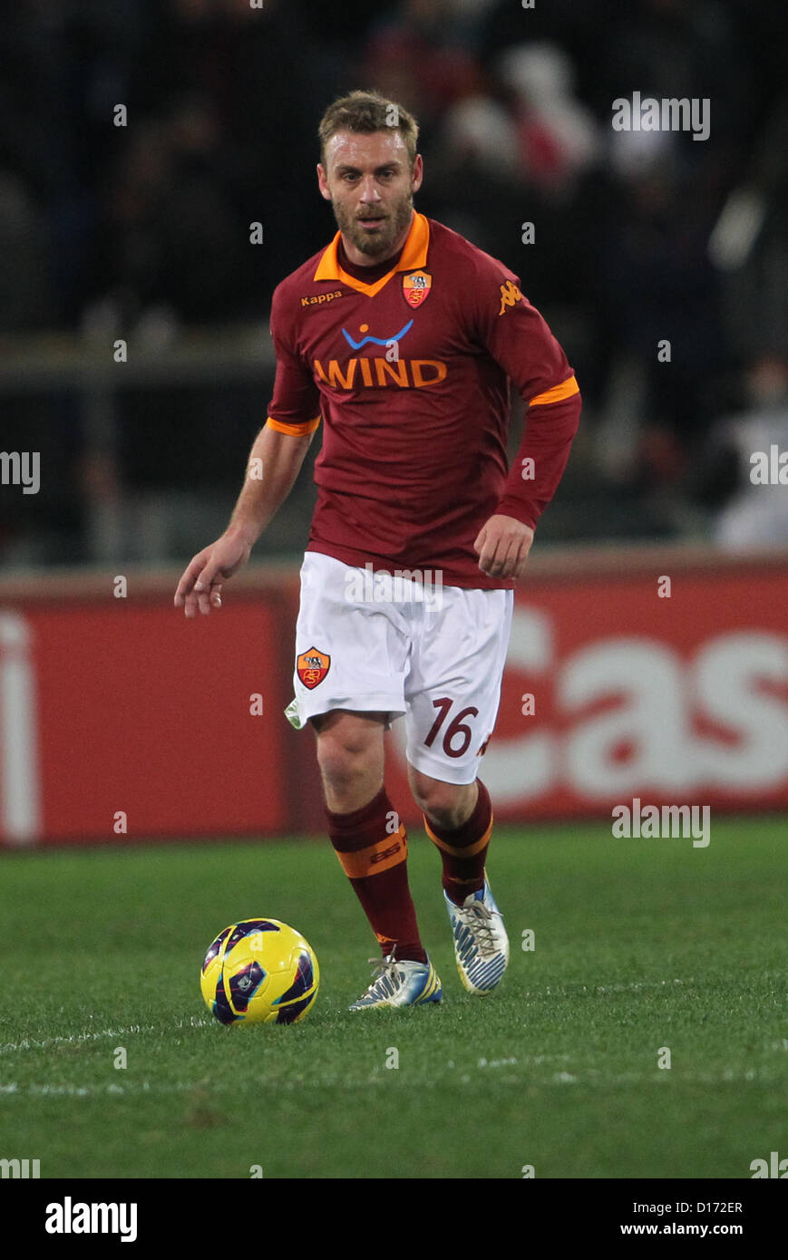 09.12.2012 Rom, Italien. De Rossi in Aktion während der italienischen Liga-Spiel zwischen Roma und AC Florenz aus dem Stadio Olimpico. Stockfoto