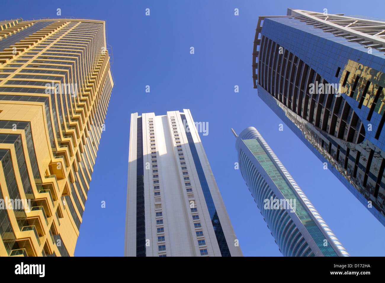 Dubai VAE, Vereinigte Arabische Emirate, Jumeirah Lake Towers, Indigo Tower, Lake City Tower, Almas Tower, Lake Terrace, Gebäude, Hochhaus-Wolkenkratzer BU Stockfoto