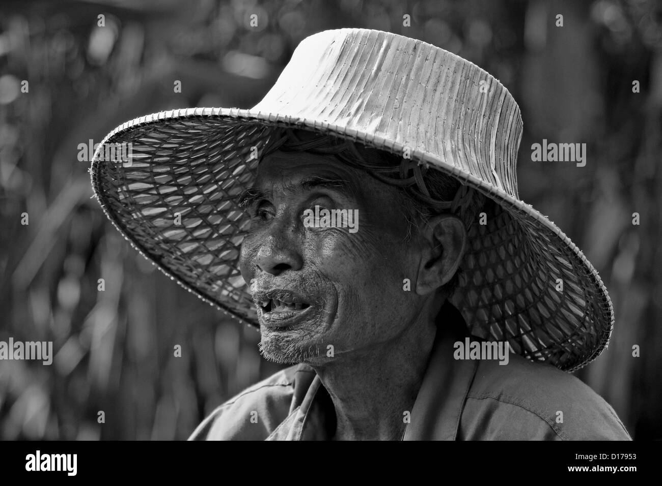 Thailand, Bangkok, The Rose Garden, Porträt von einem thai Gärtner Stockfoto