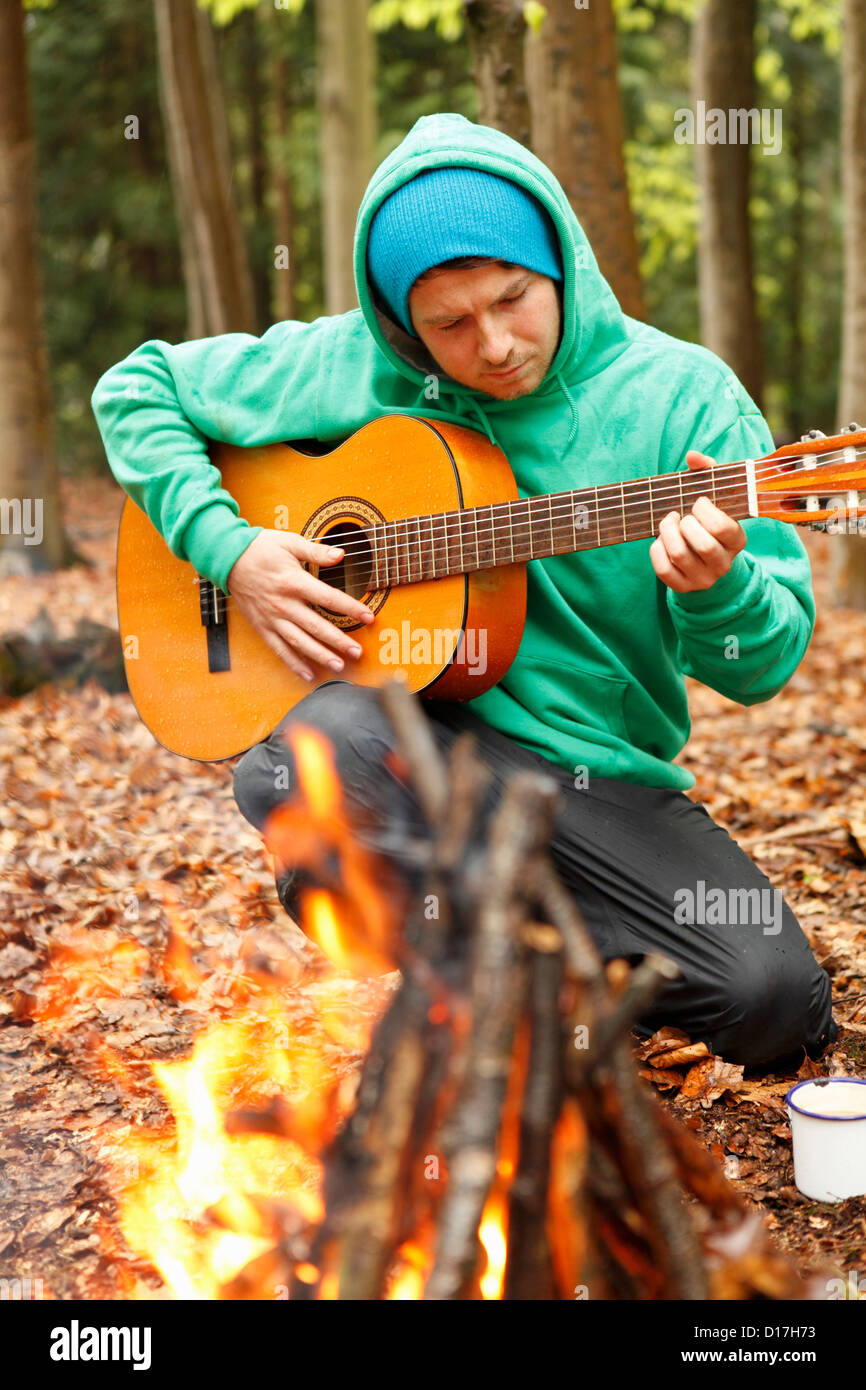 Flame Guitar Stockfotos und -bilder Kaufen - Alamy