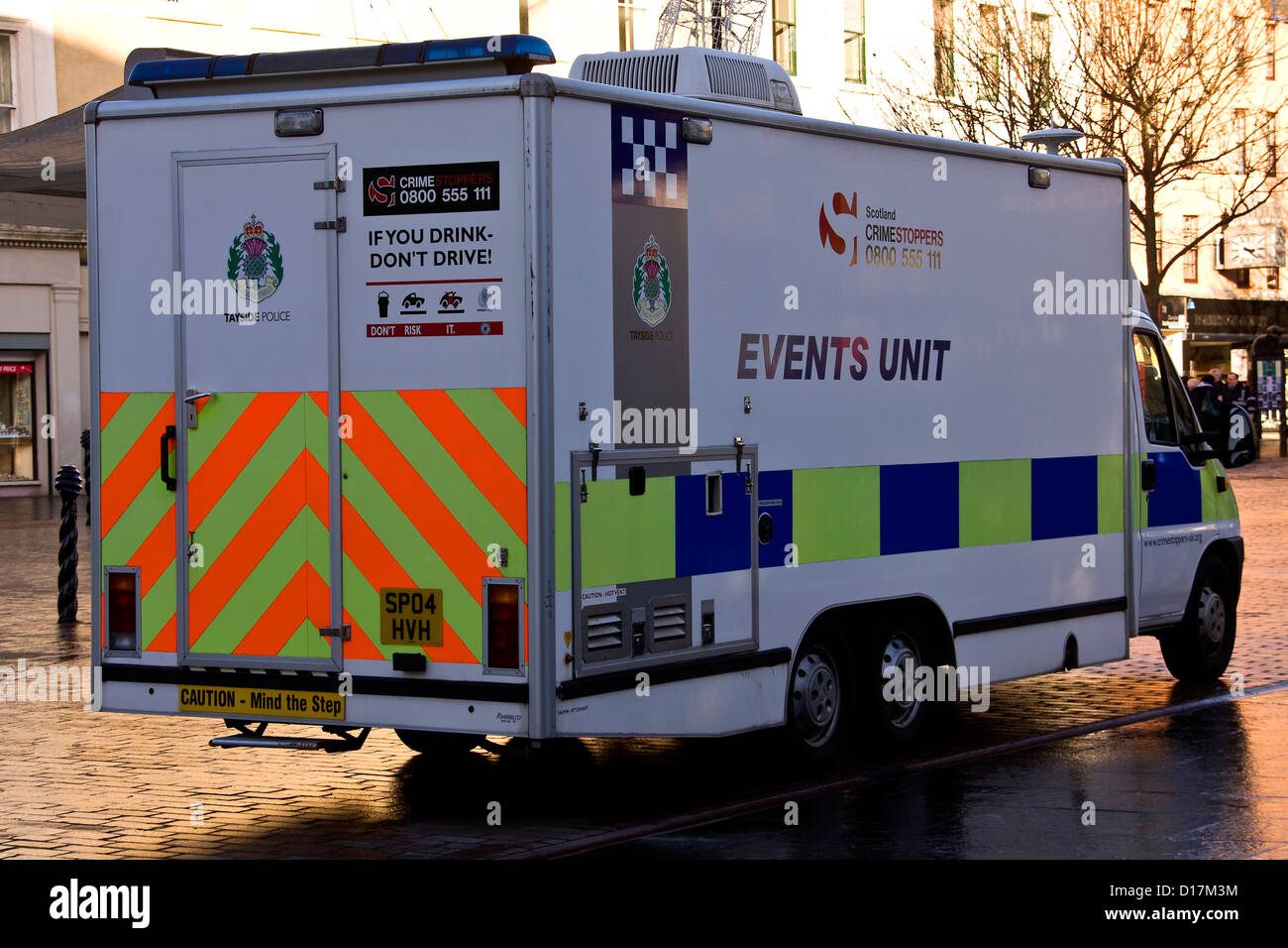 Tayside Veranstaltungen Polizeieinheiten Kriminalität Stopper van parkten außerhalb der Stadtplatz in Dundee, Großbritannien Stockfoto