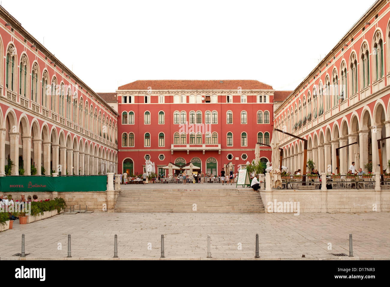 Prokurative (aka Platz der Republik), ein Platz in der Stadt Split an der kroatischen Adria Küste. Stockfoto