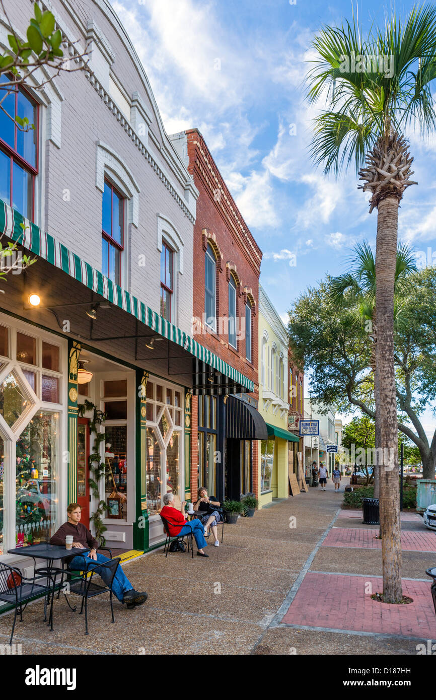 Cafe am Centre Street (die Hauptstraße) in der Innenstadt von Fernandina Beach, Amelia Island, Florida, USA Stockfoto